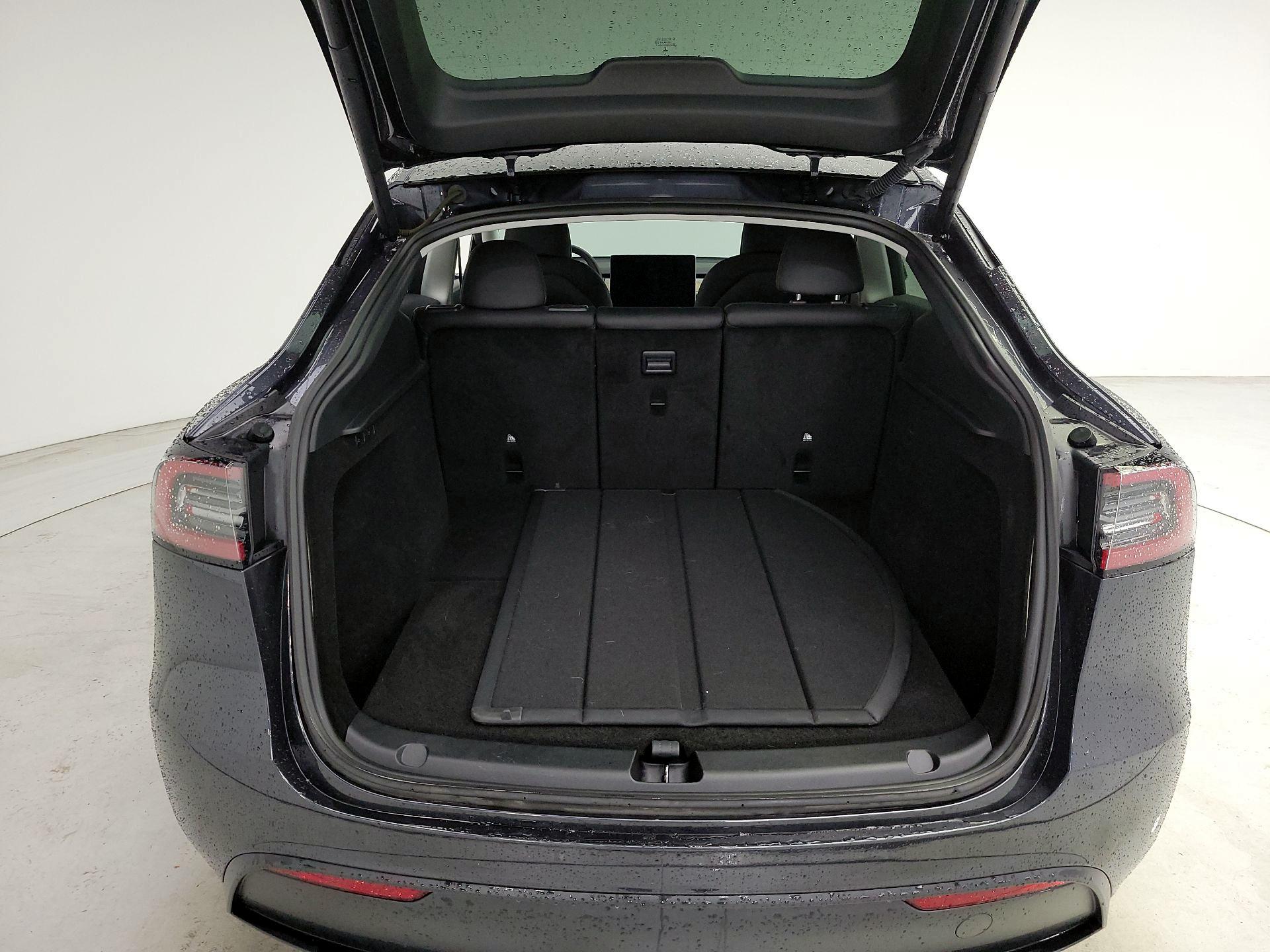 Thumbnail: 2024 Tesla Model Y - 20