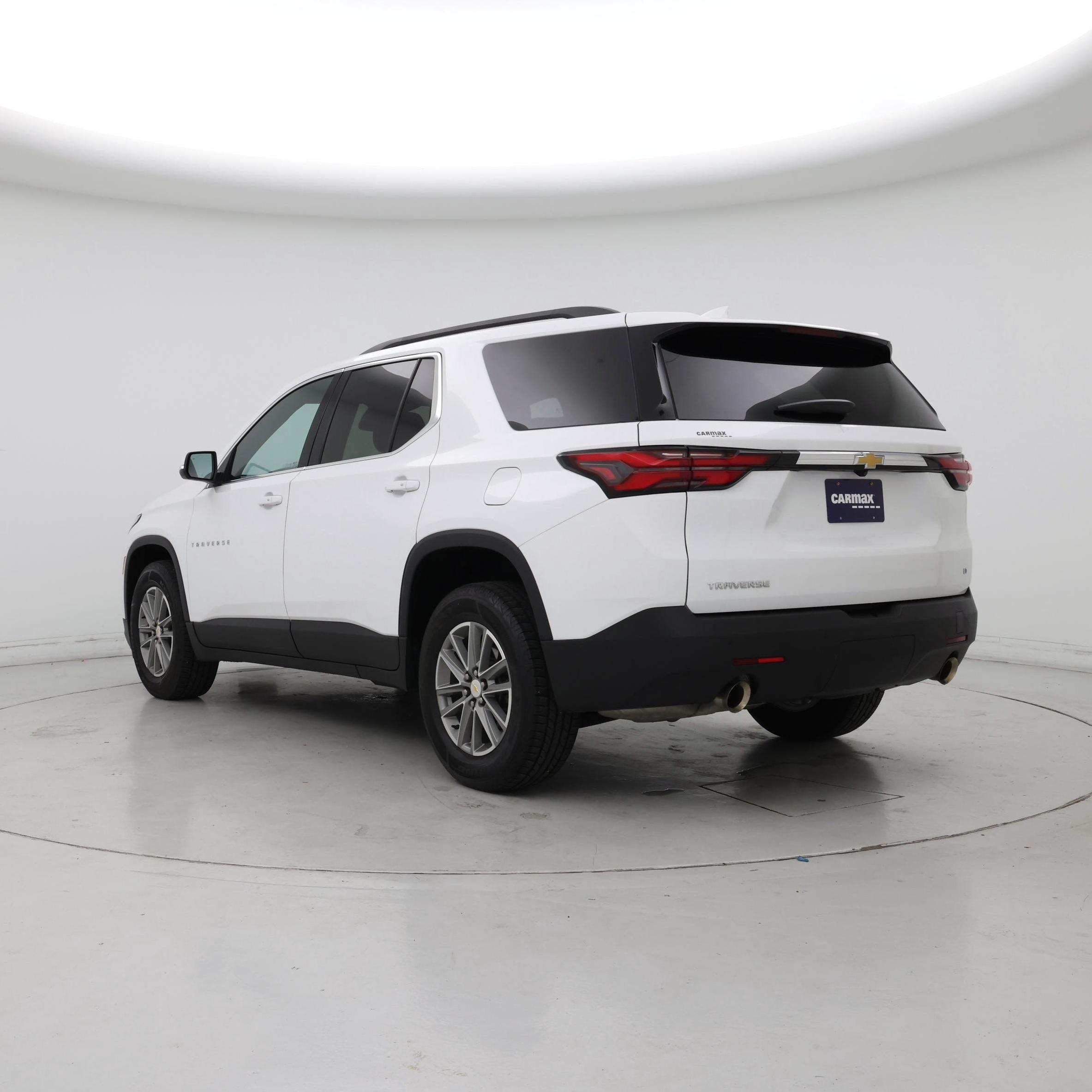 Thumbnail: 2022 Chevrolet Traverse - 2