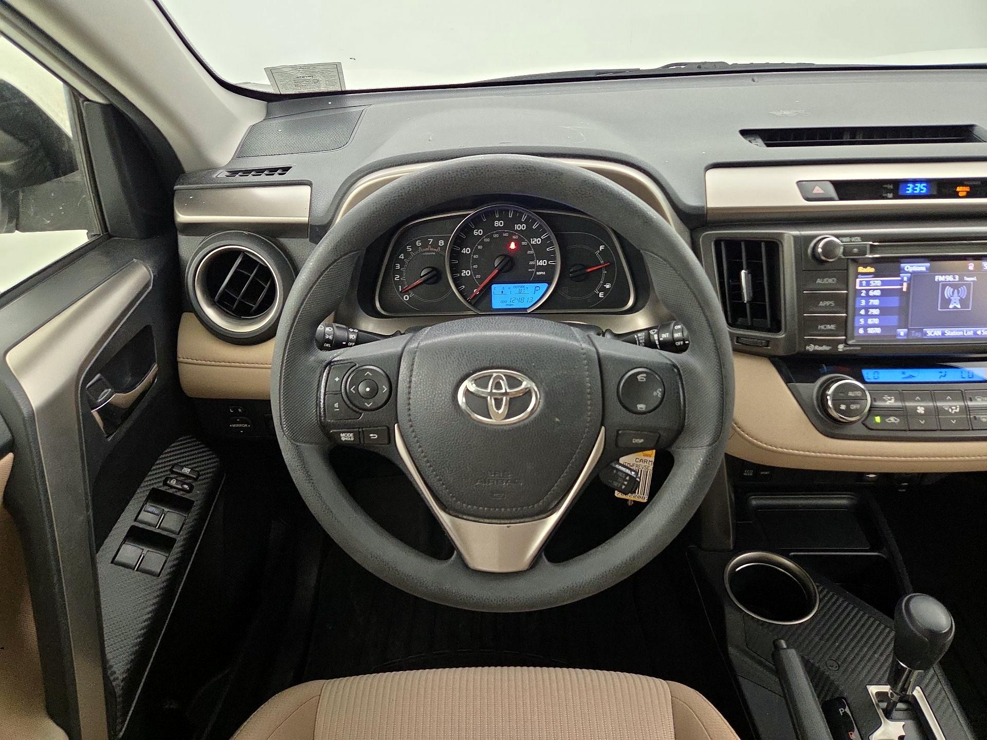 Thumbnail: 2014 Toyota RAV4 - 10