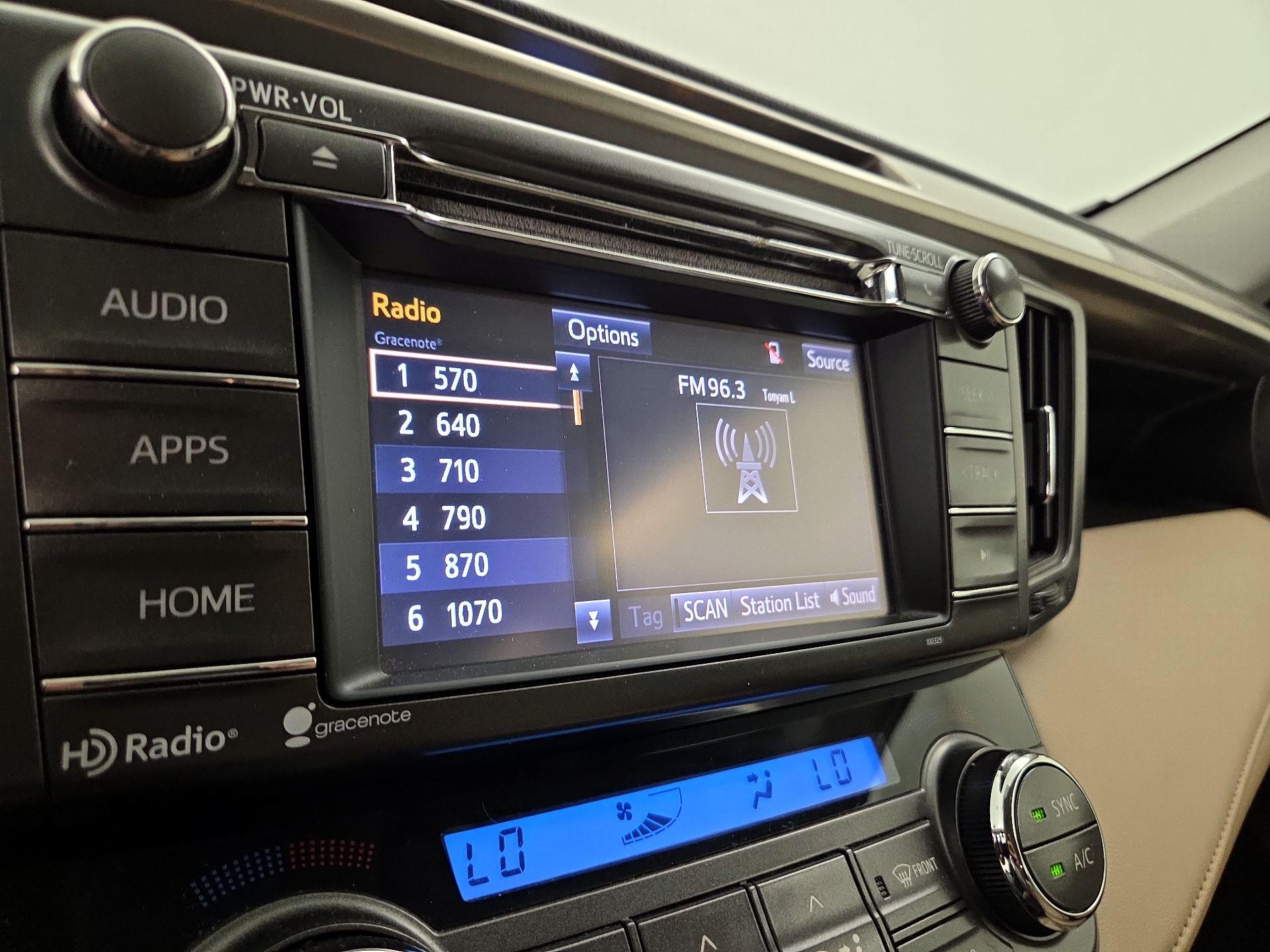 Thumbnail: 2014 Toyota RAV4 - 15