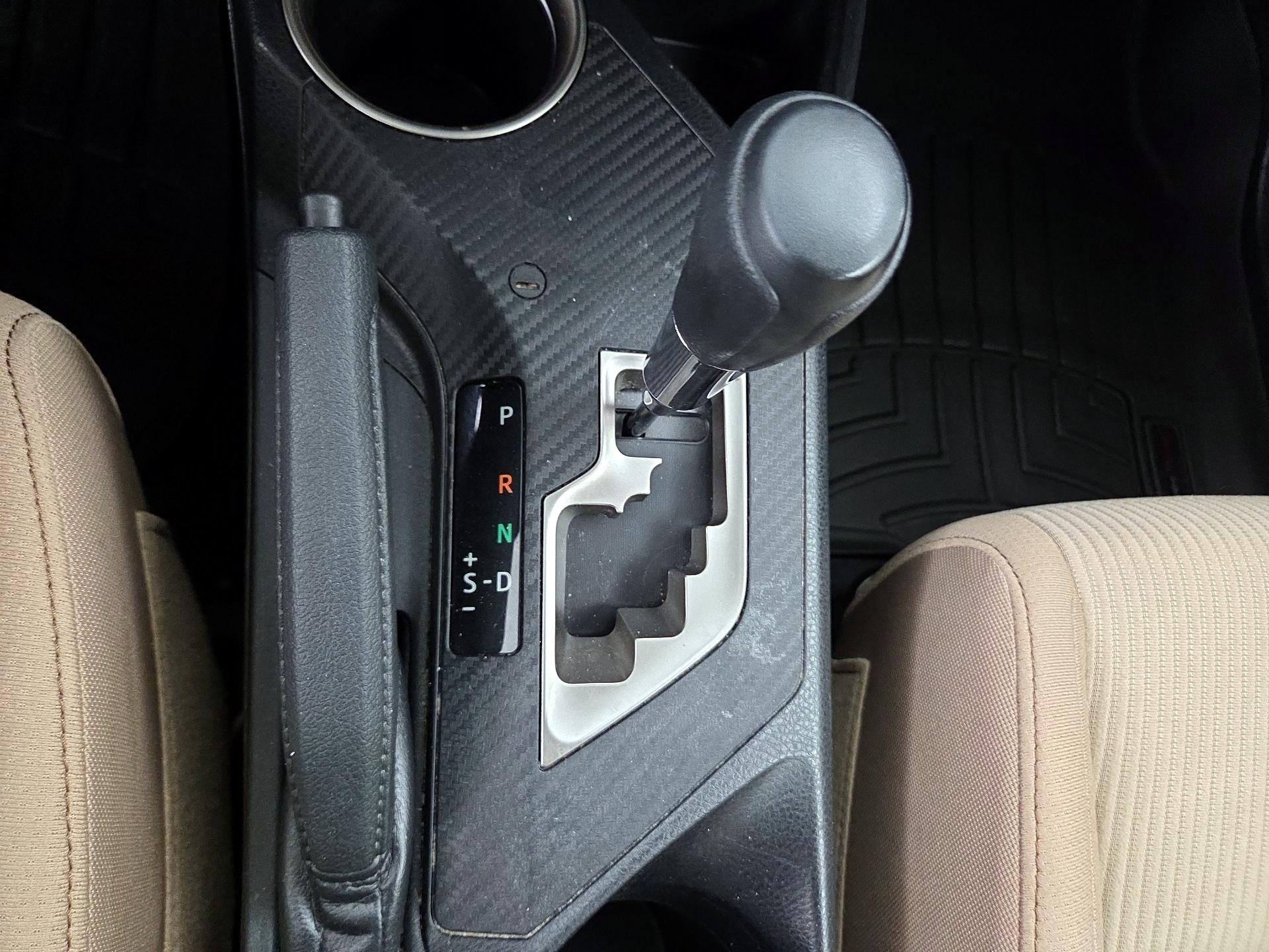Thumbnail: 2014 Toyota RAV4 - 17