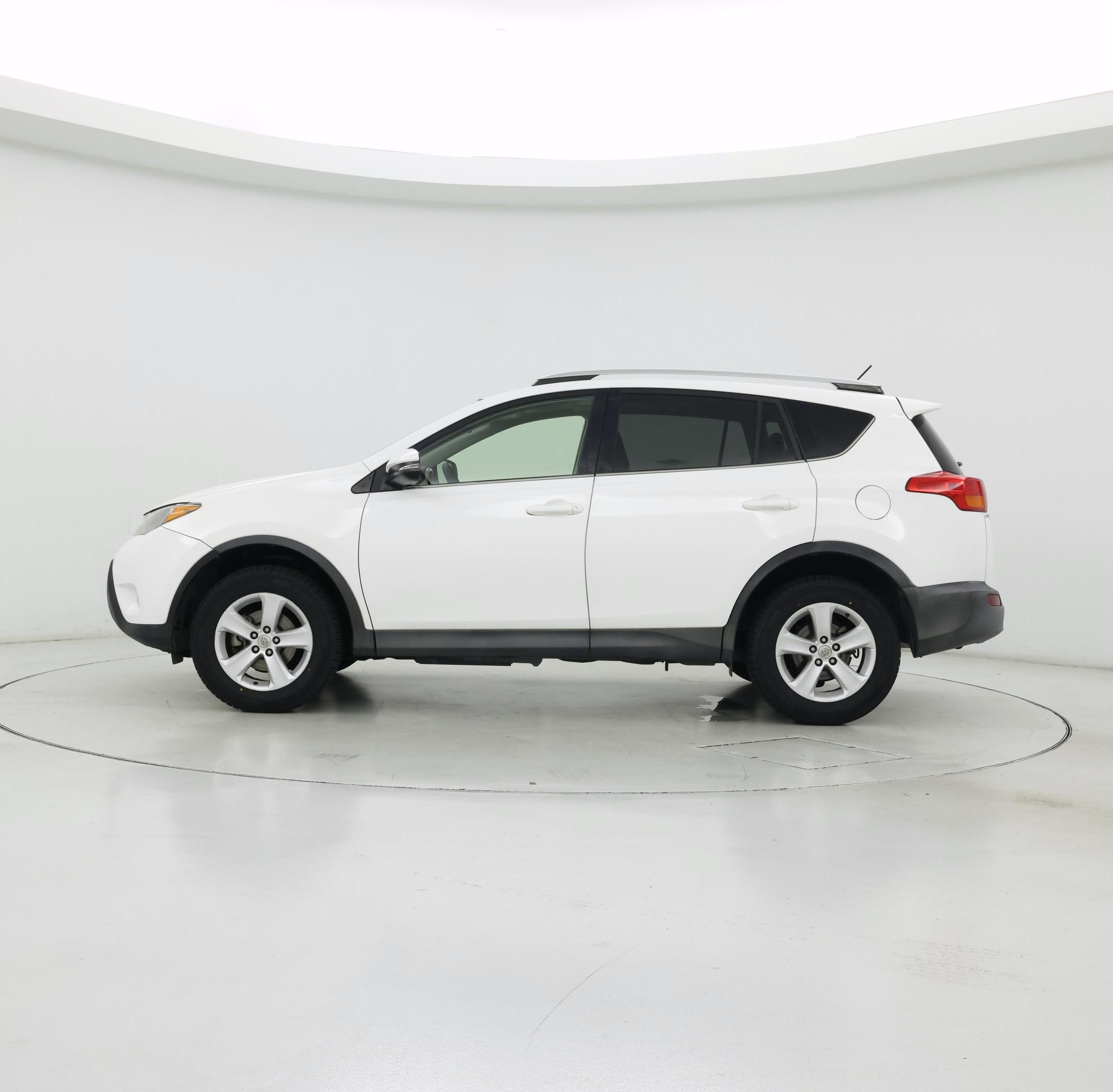 Thumbnail: 2014 Toyota RAV4 - 3