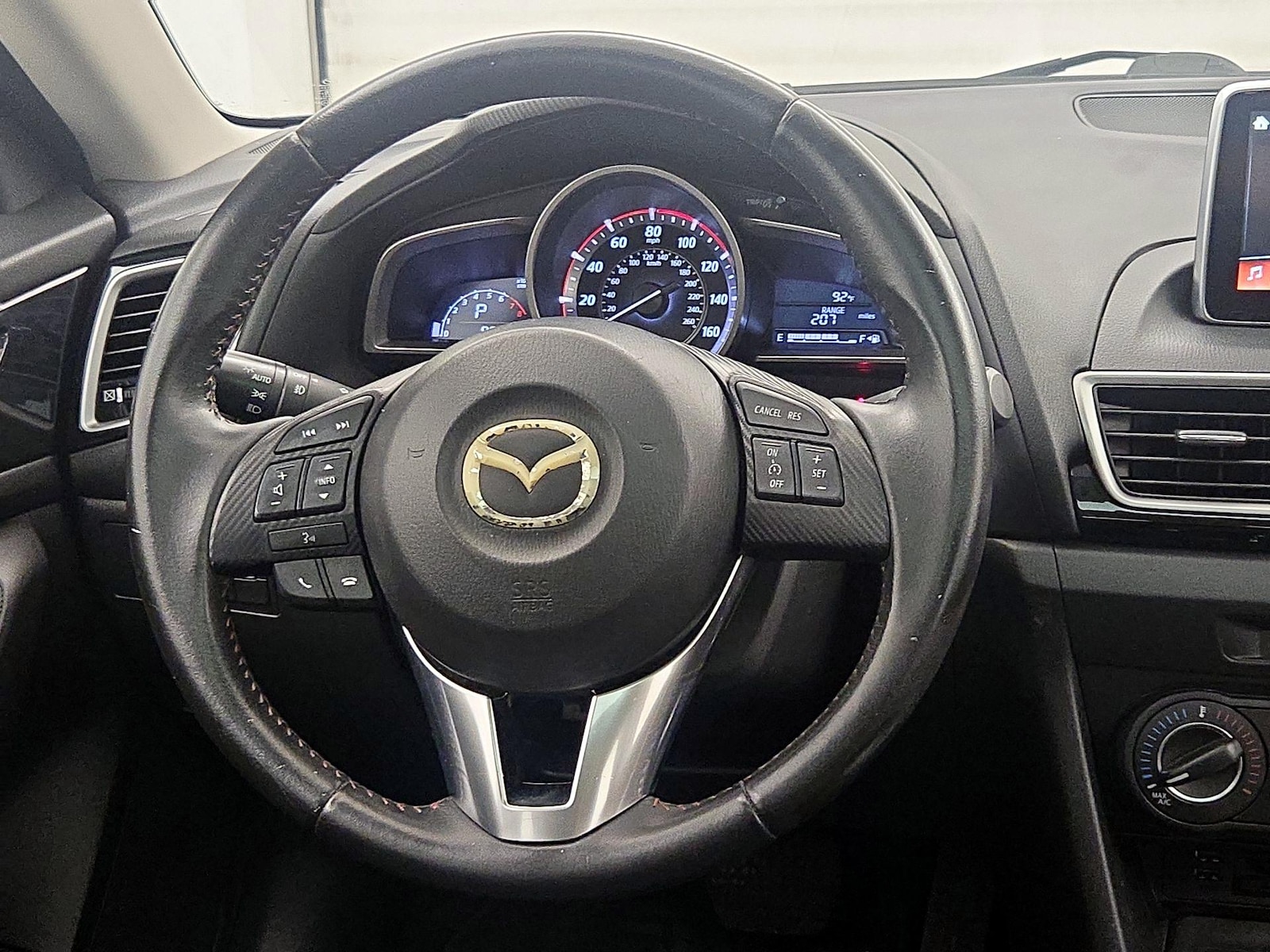 2016 Mazda MAZDA3 i Touring - Photo 11