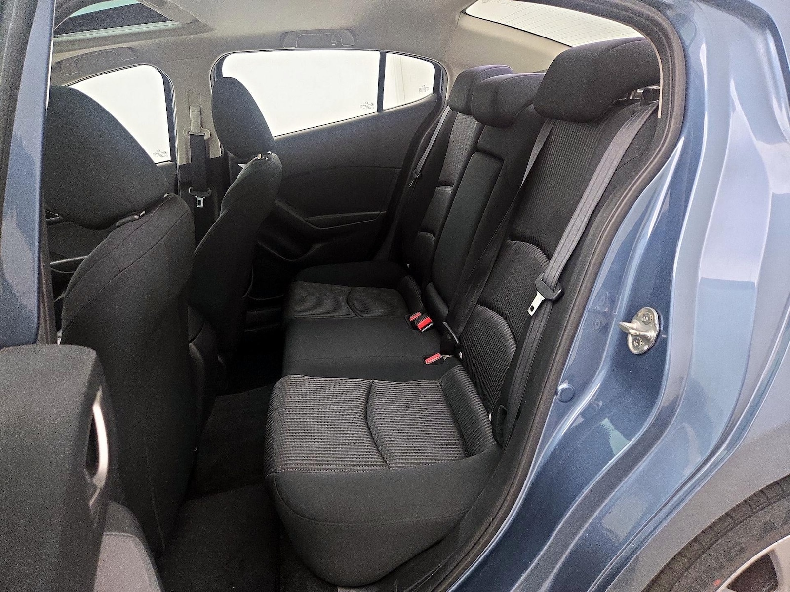 2016 Mazda MAZDA3 i Touring - Photo 21