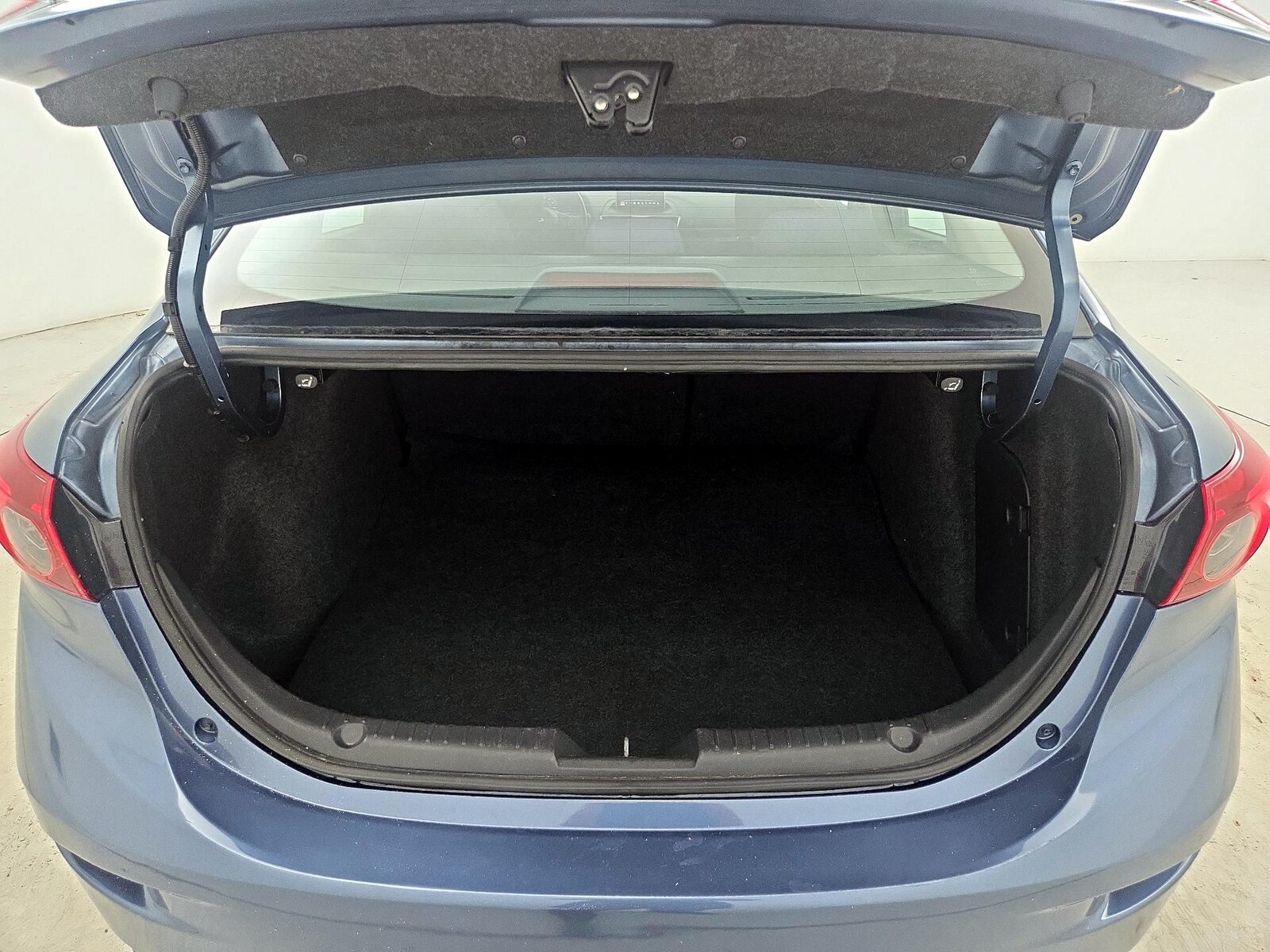 2016 Mazda MAZDA3 i Touring - Photo 22