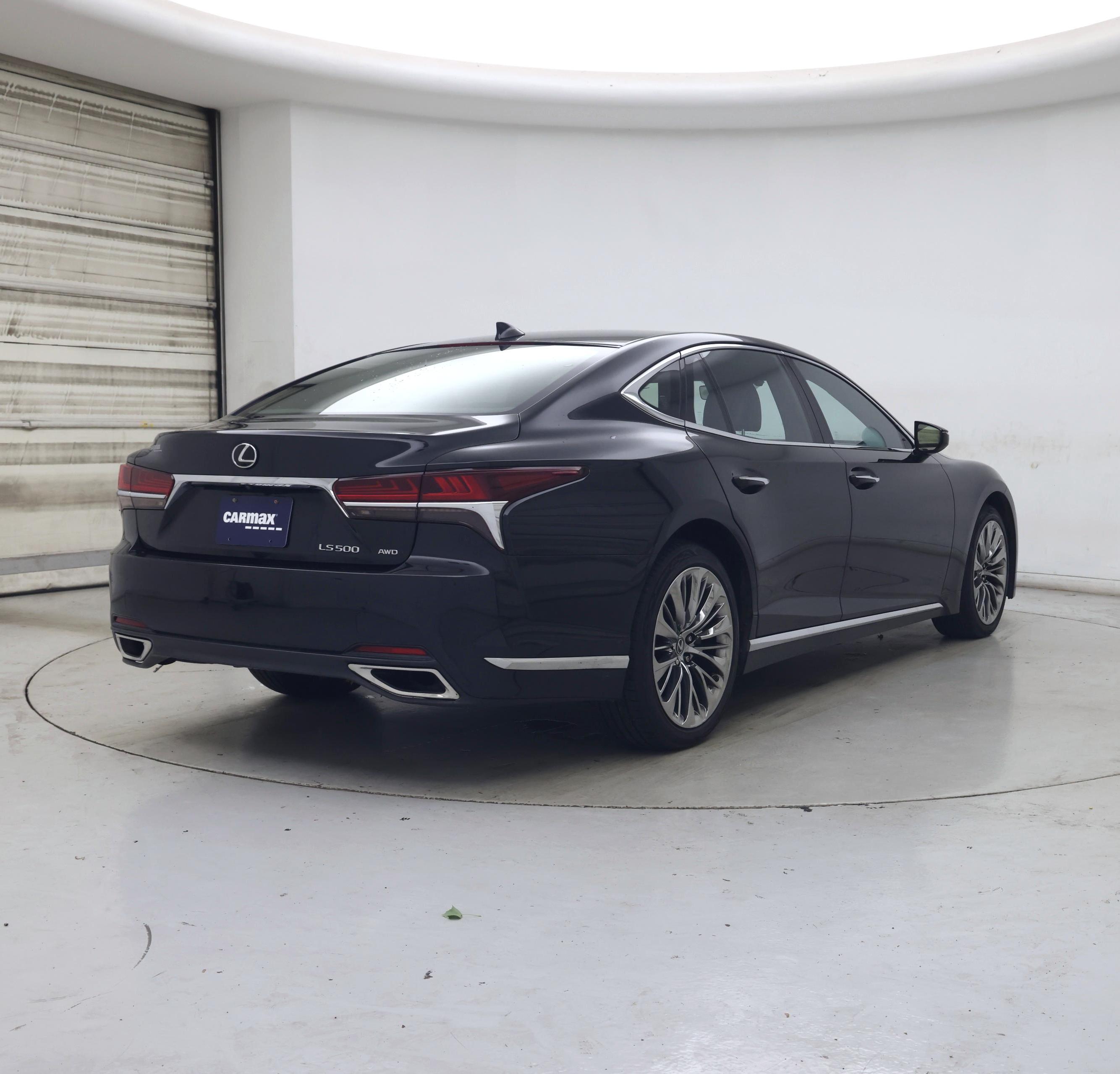 Thumbnail: 2018 Lexus LS - 8
