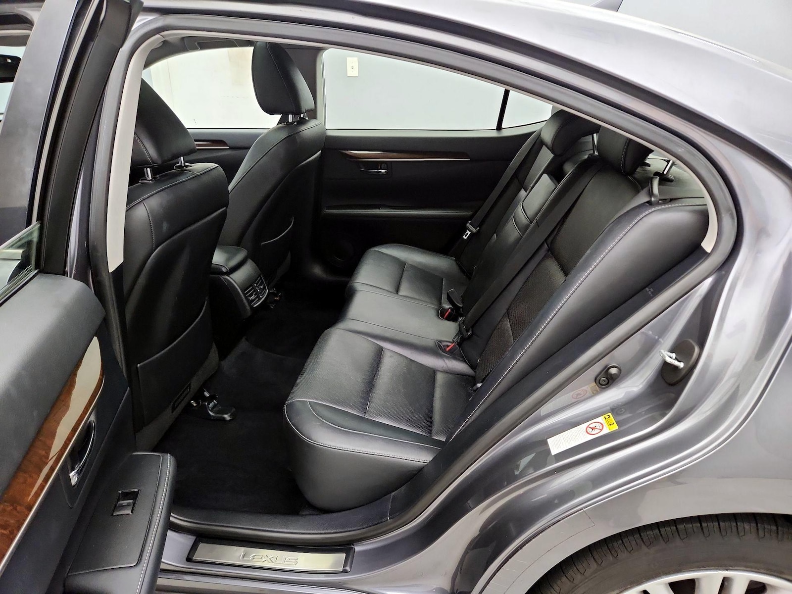 2014 Lexus ES 350 - Photo 22