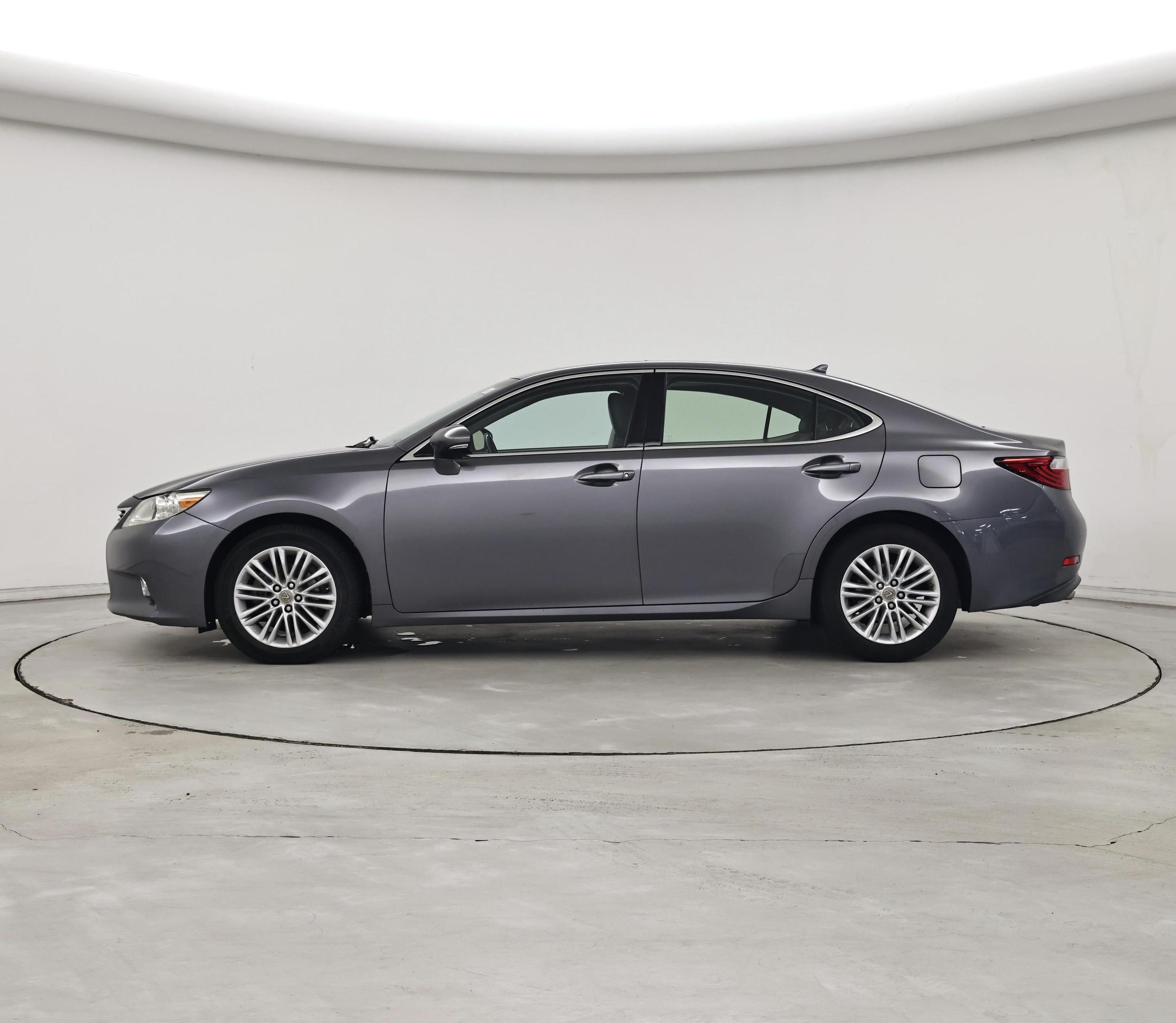 Thumbnail: 2014 Lexus ES - 3