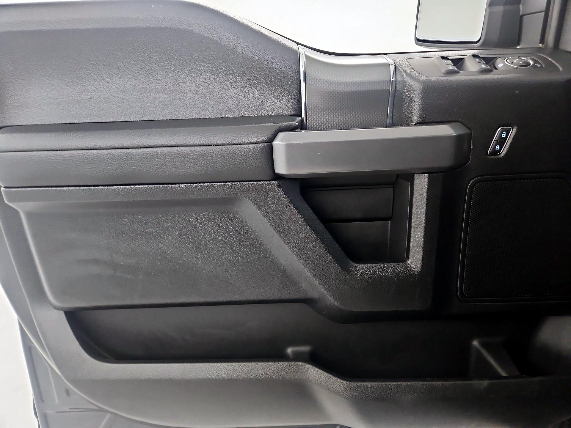 Thumbnail: 2016 Ford F-150 - 10