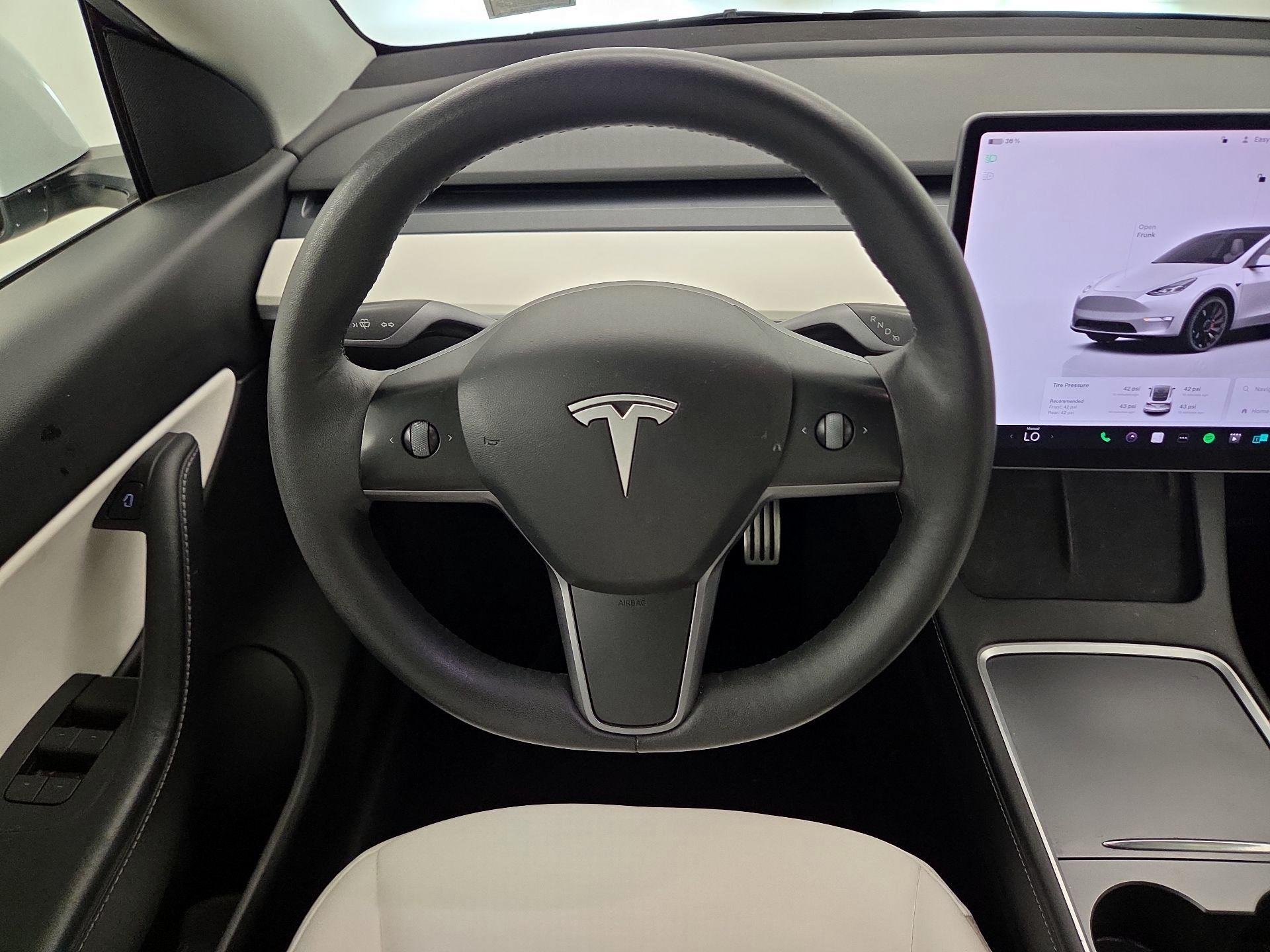 Thumbnail: 2022 Tesla Model Y - 10