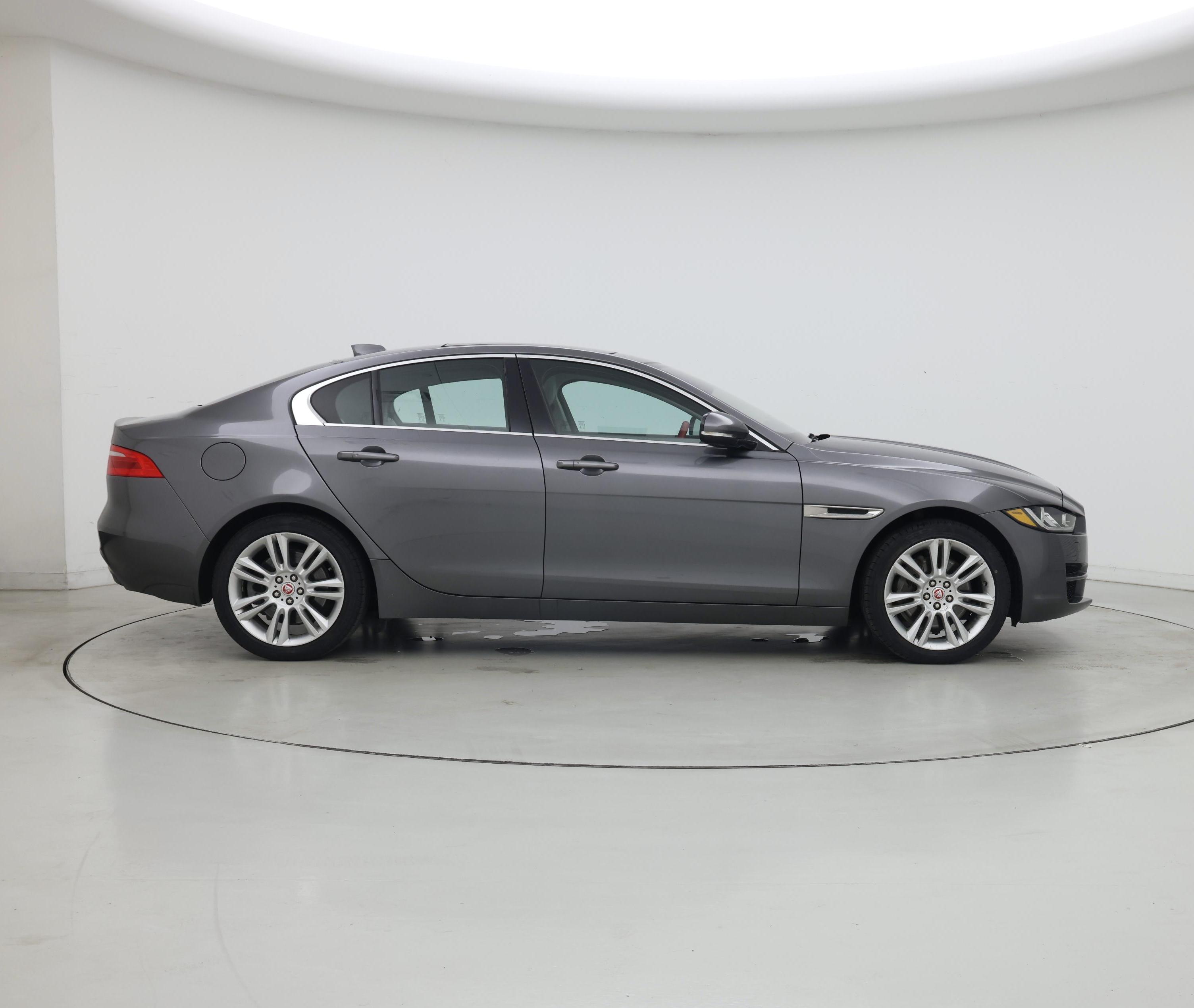 Thumbnail: 2019 Jaguar XE - 7
