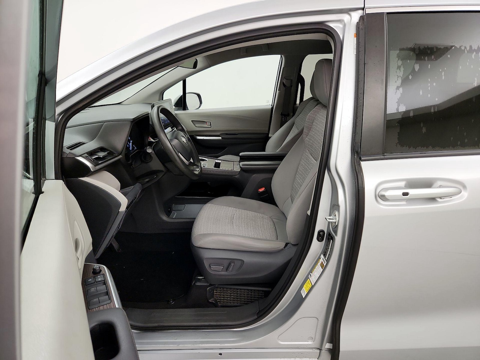 Power Seat(s) & Side Airbags