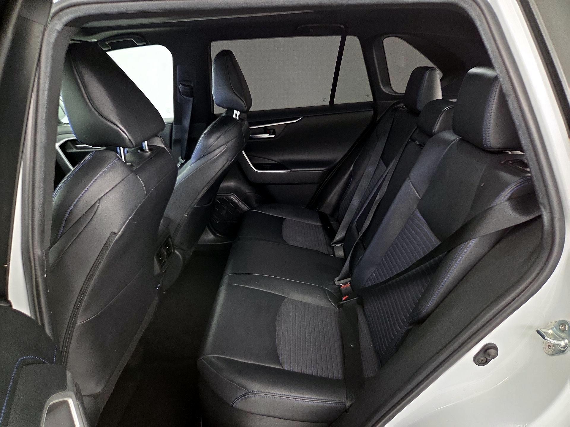 Thumbnail: 2023 Toyota RAV4 - 20
