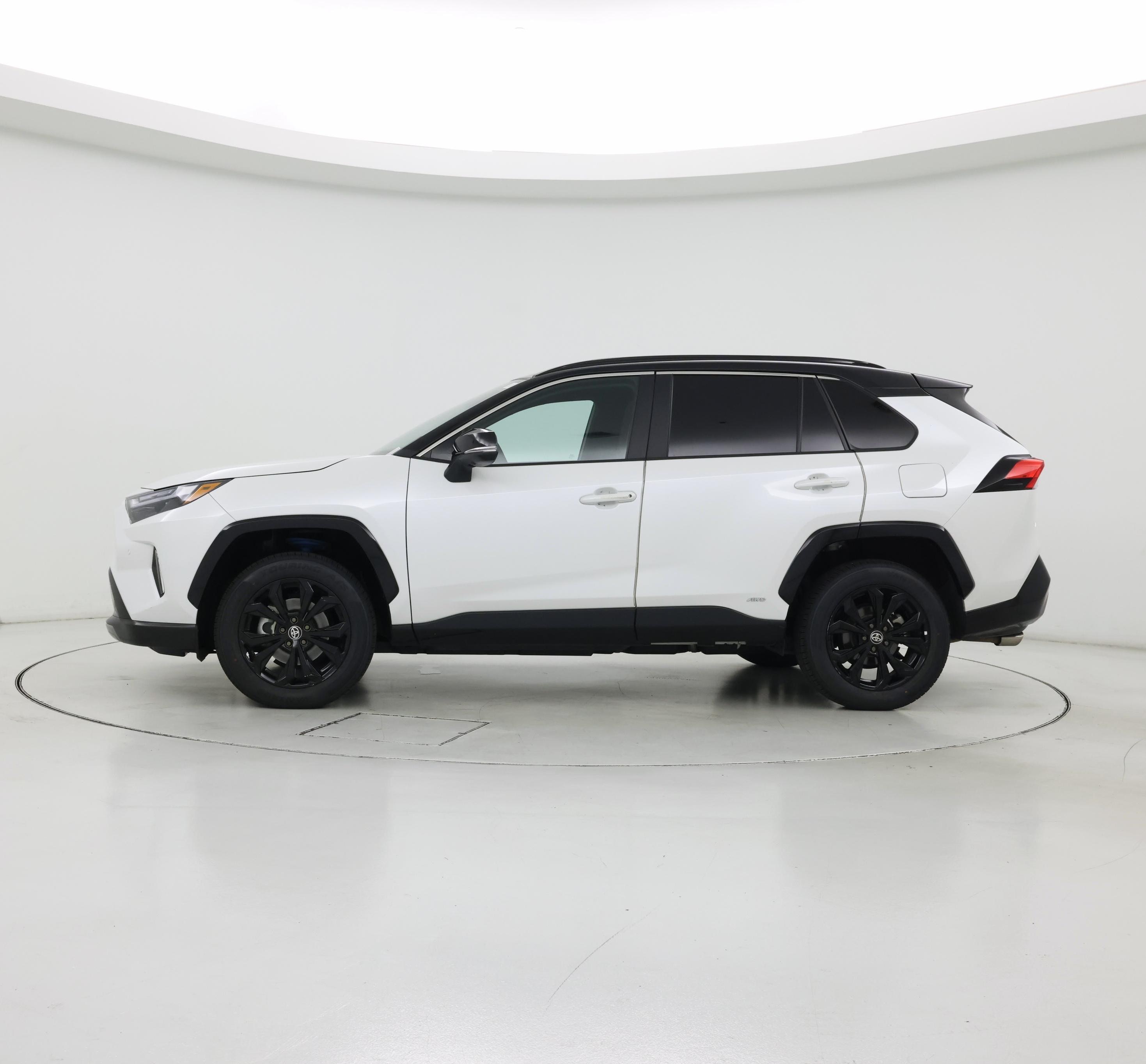 Thumbnail: 2023 Toyota RAV4 - 3