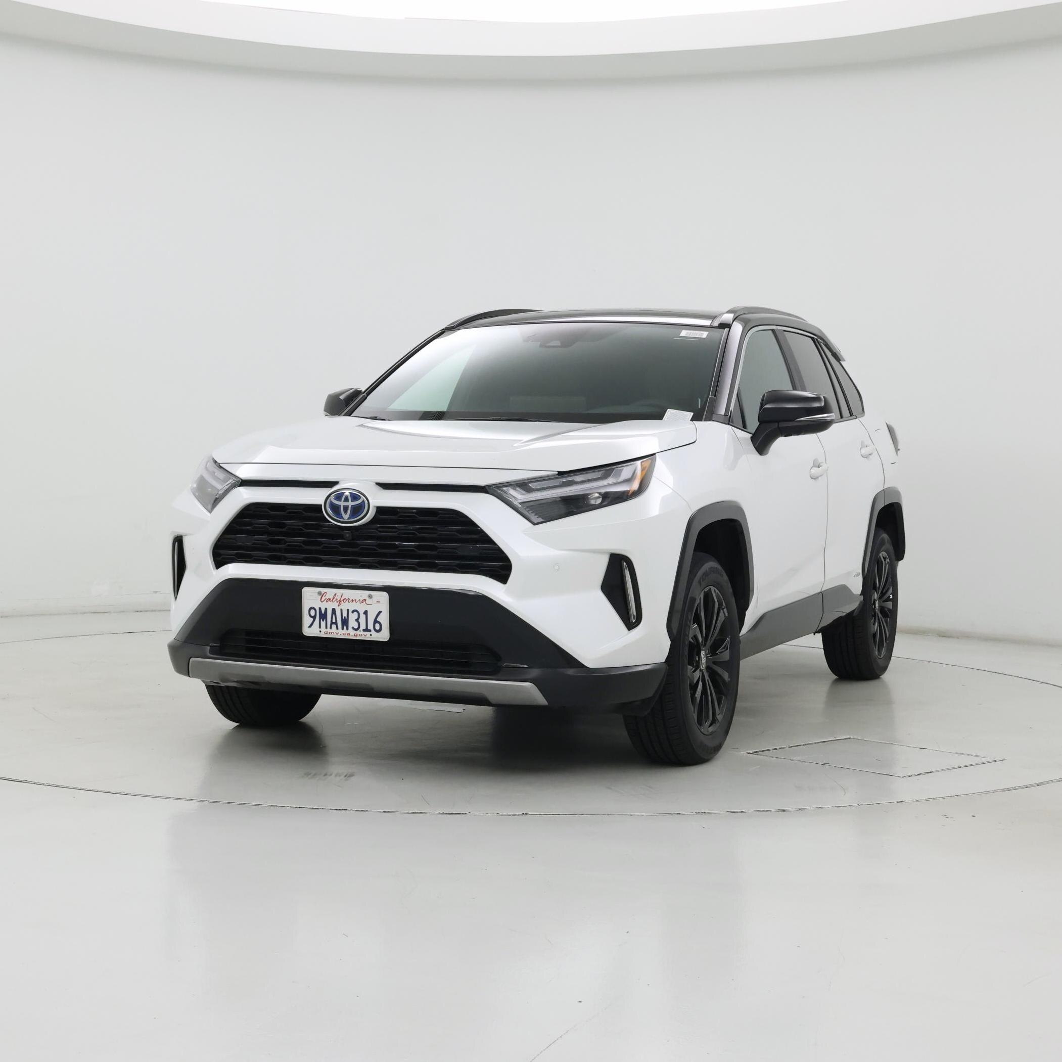 Thumbnail: 2023 Toyota RAV4 - 4