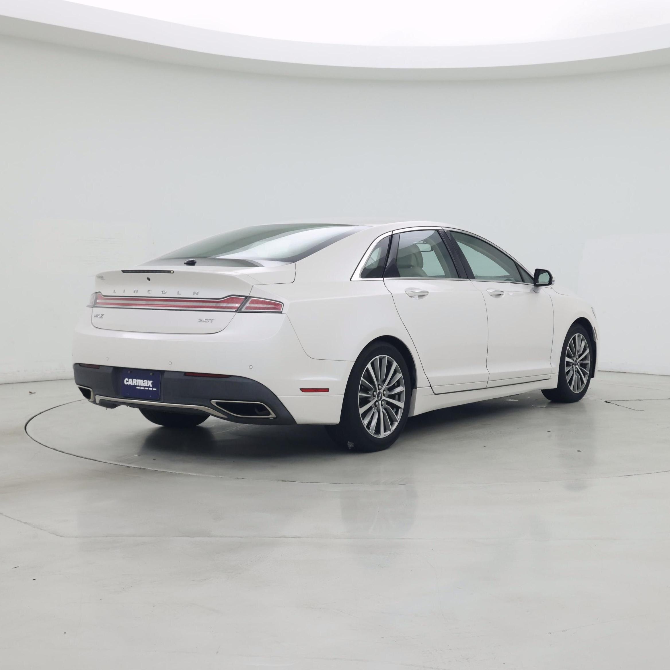 Thumbnail: 2017 Lincoln MKZ - 8