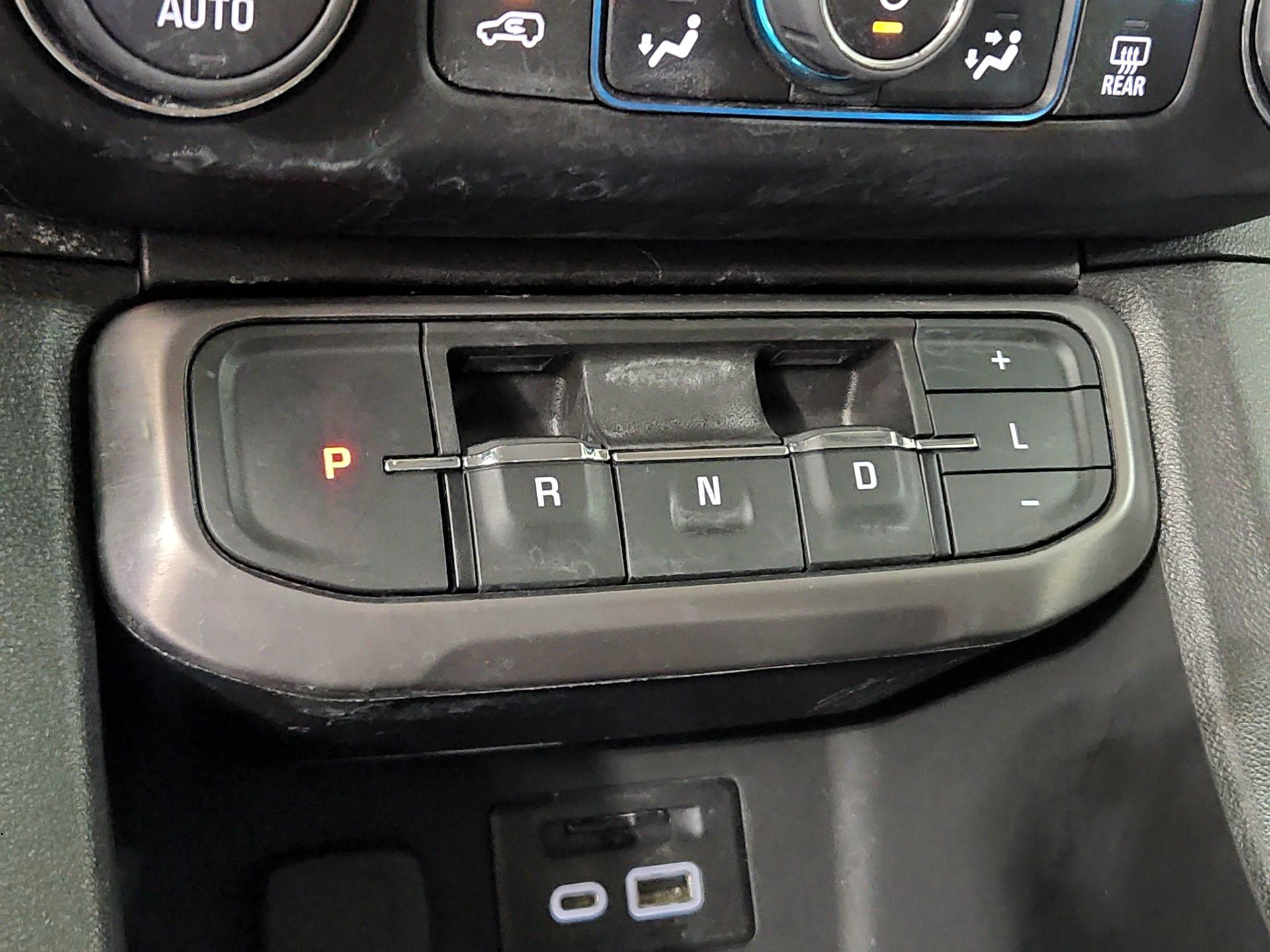 Thumbnail: 2022 GMC Acadia - 17