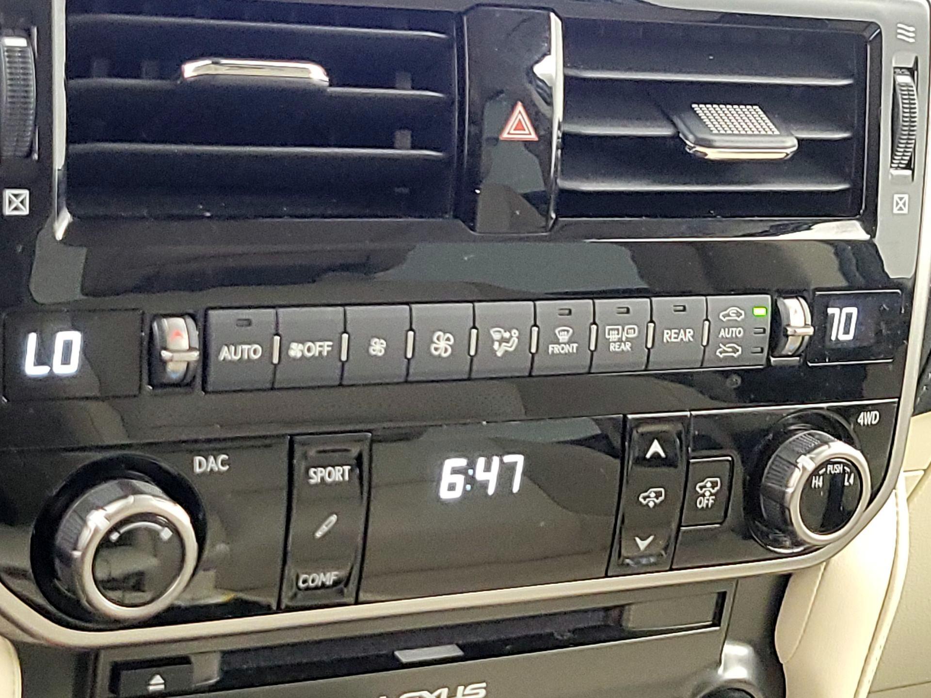 Thumbnail: 2023 Lexus GX - 17