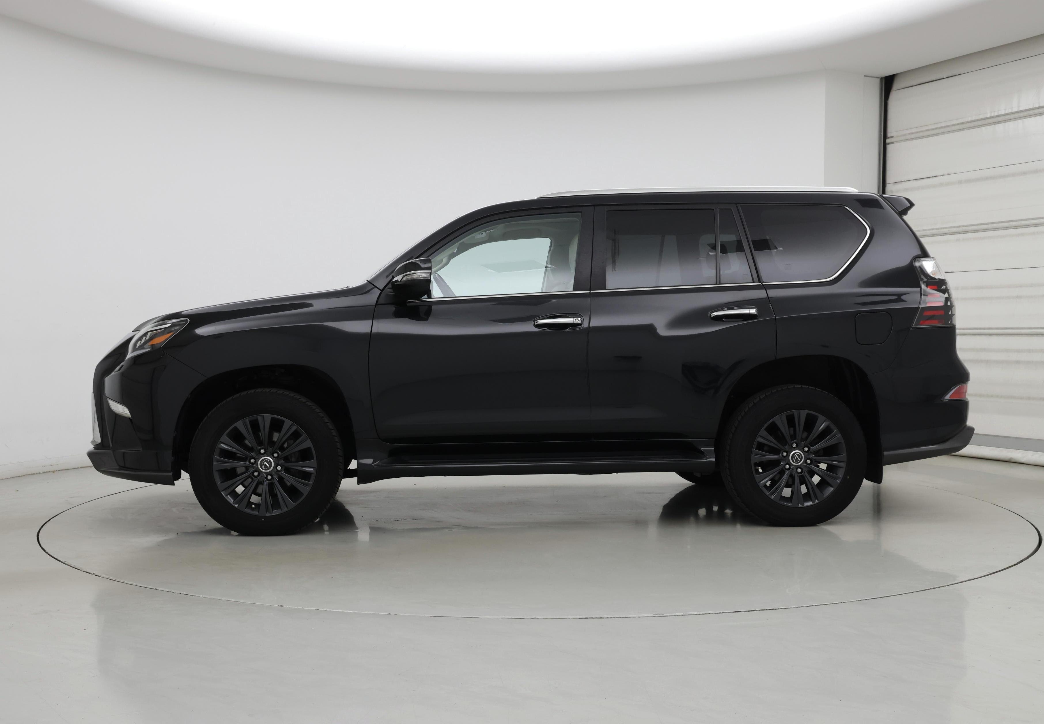 Thumbnail: 2023 Lexus GX - 3