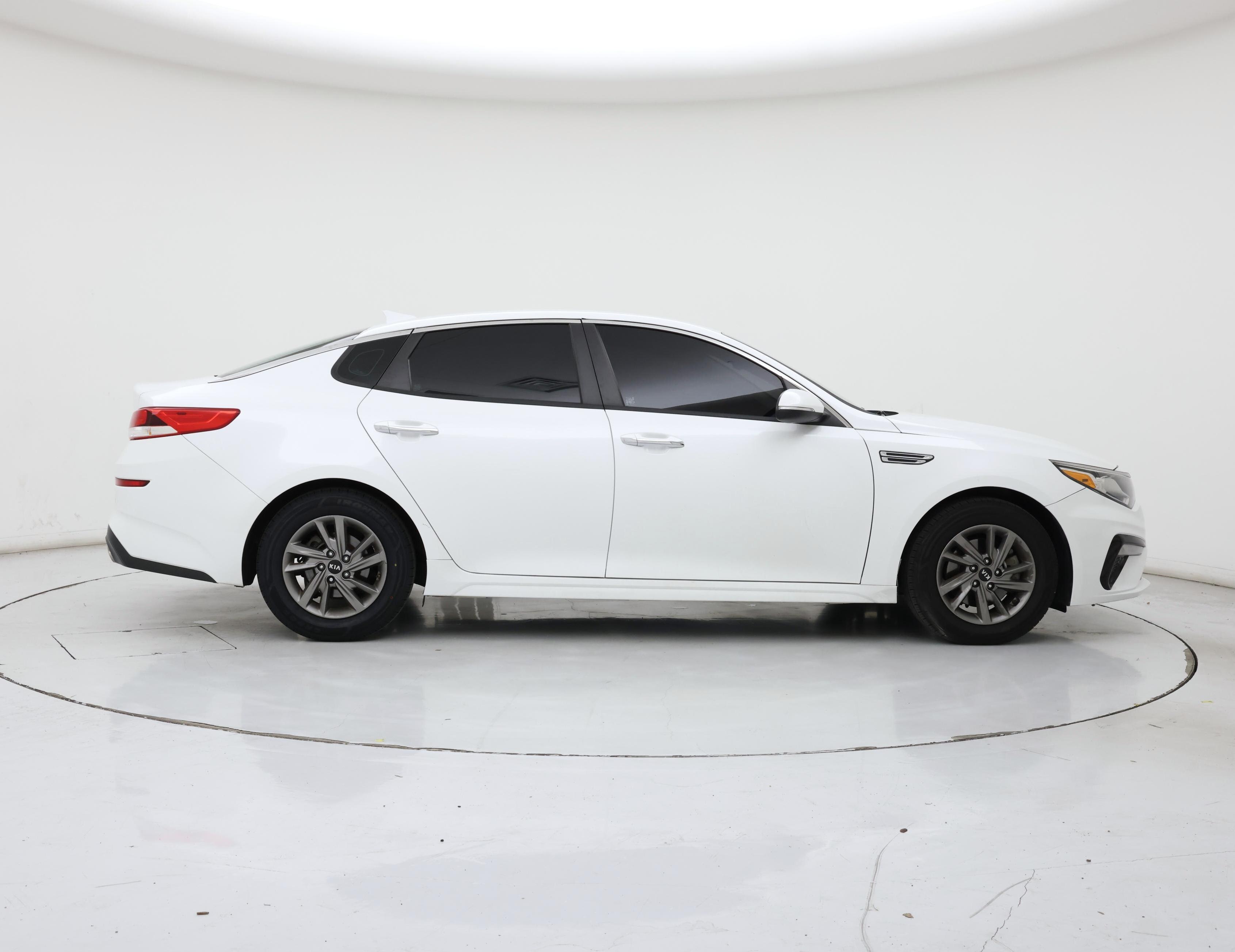 Thumbnail: 2020 Kia Optima - 7