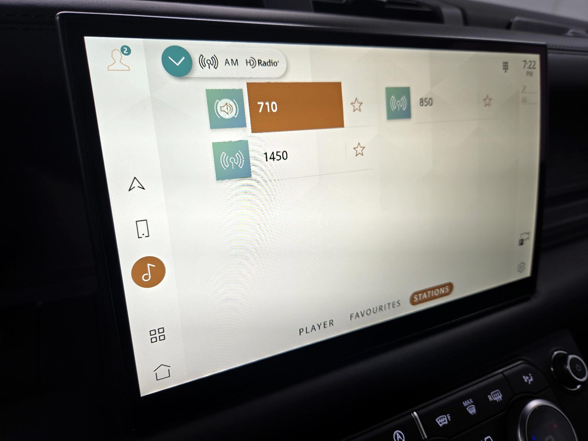 Thumbnail: 2022 Land Rover Defender - 16