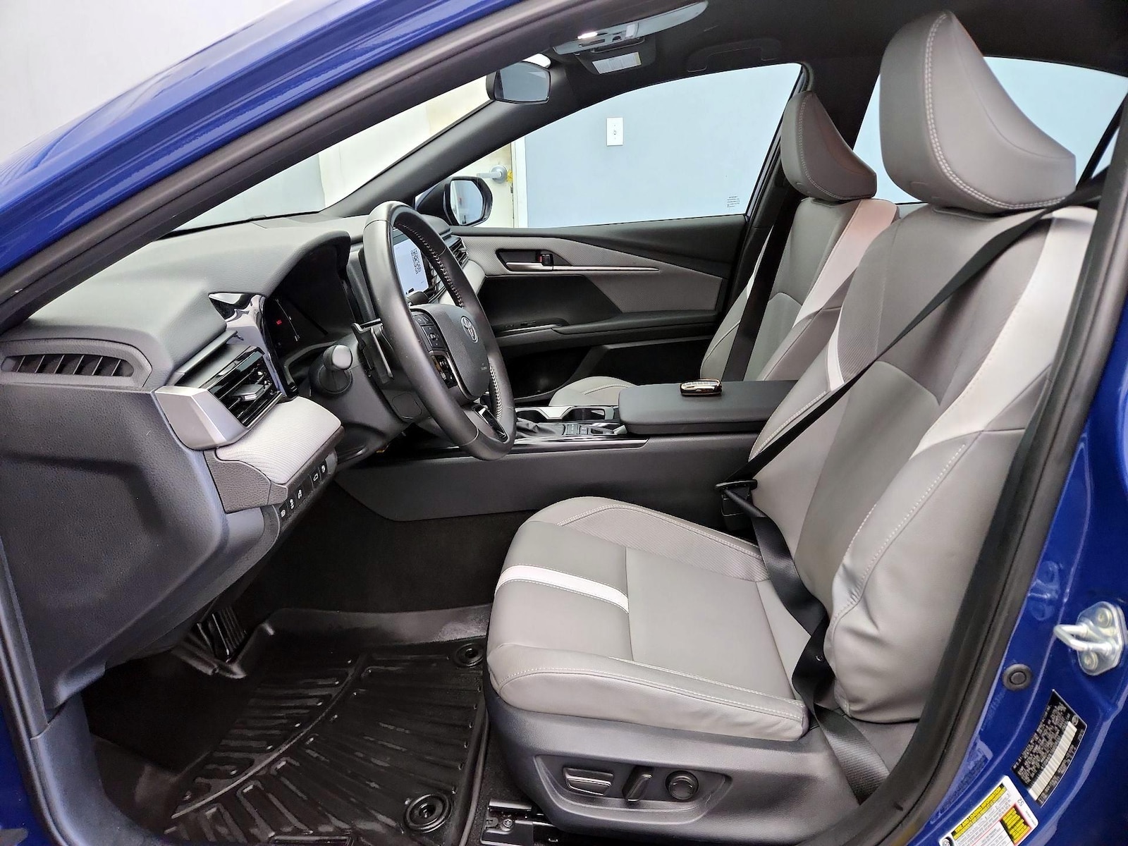 Power Seat(s) & Side Airbags