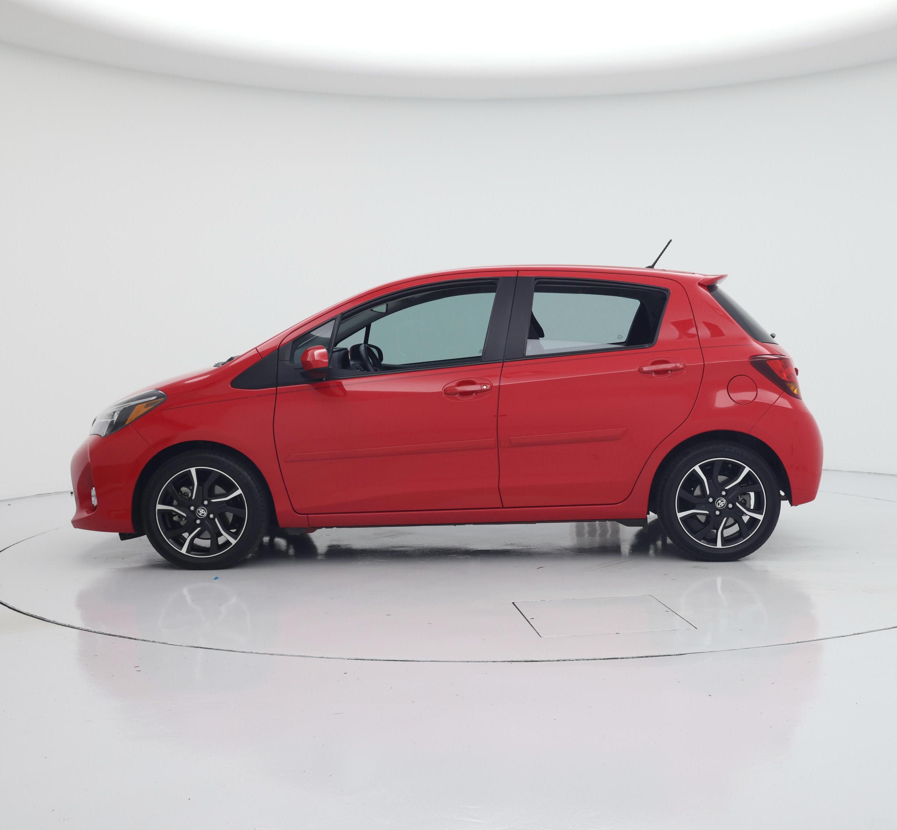 Thumbnail: 2015 Toyota Yaris - 3