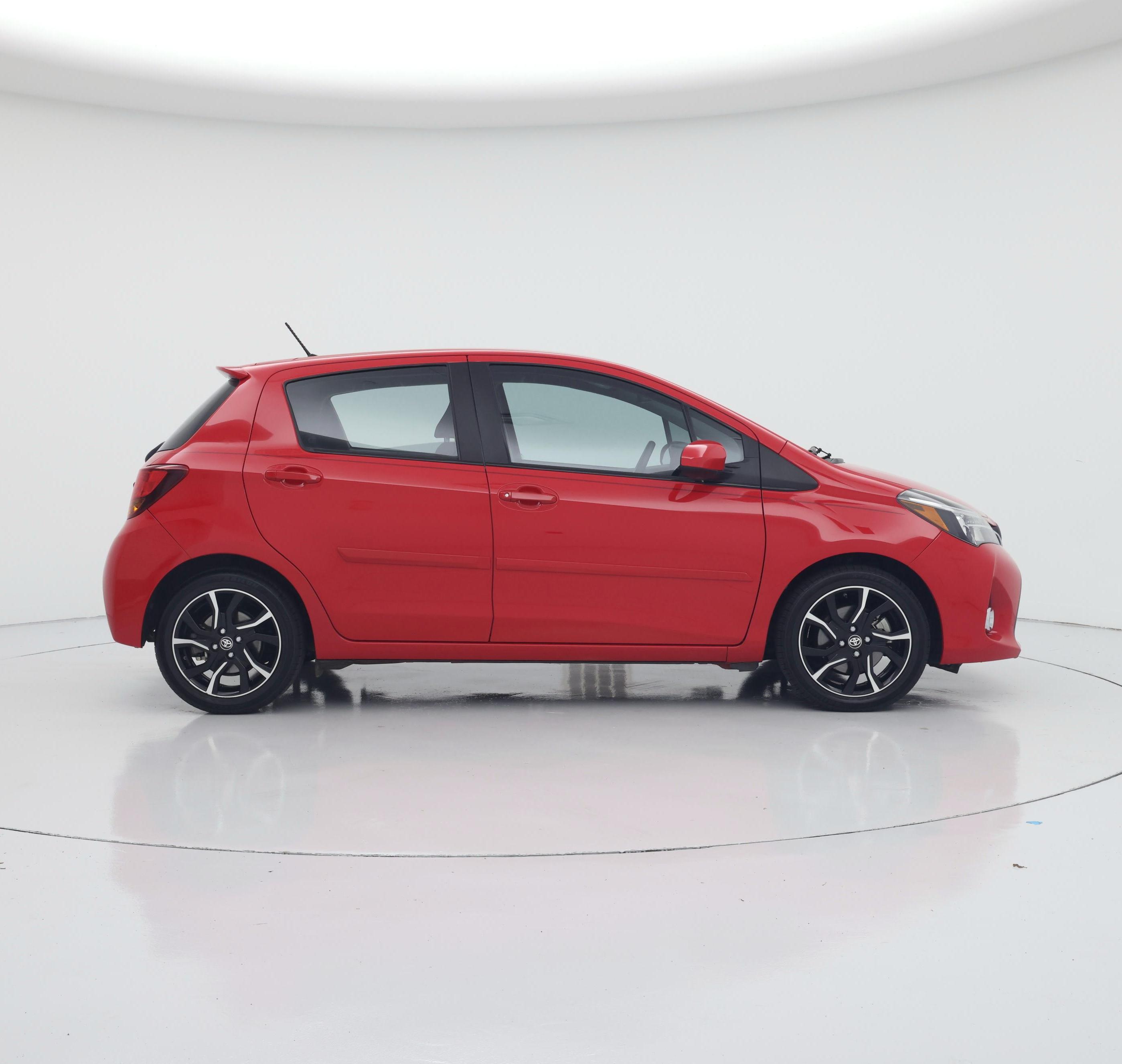 Thumbnail: 2015 Toyota Yaris - 7