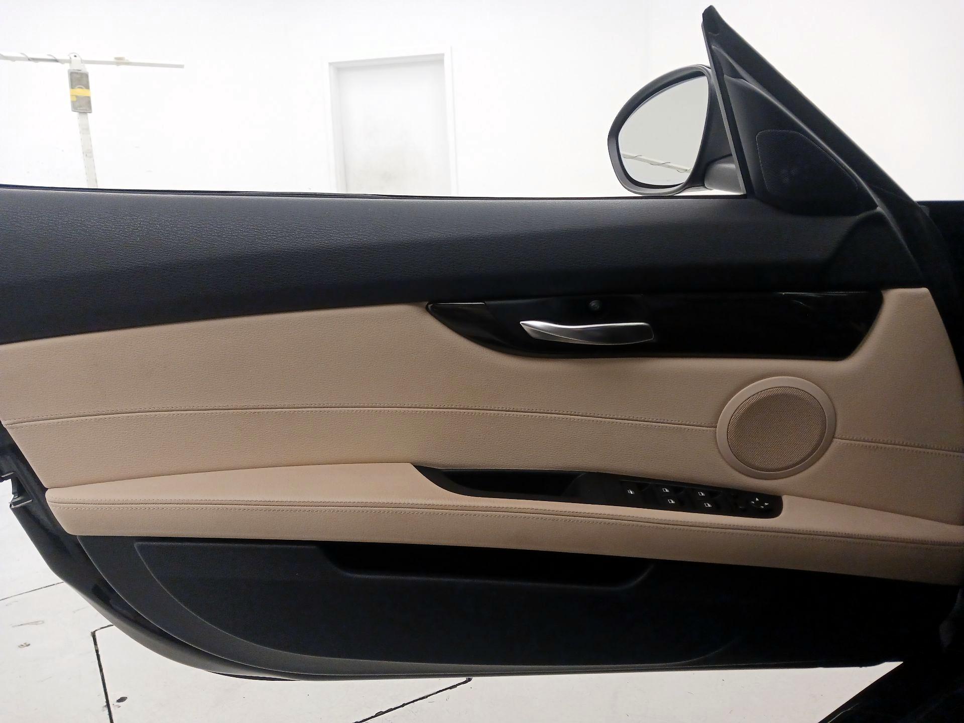 Thumbnail: 2016 BMW Z4 - 12