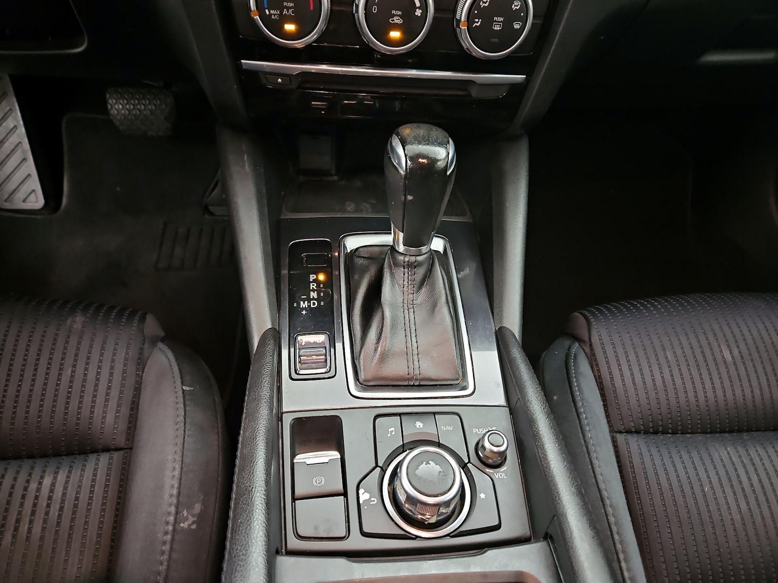 2016 Mazda MAZDA6 i Sport - Photo 18