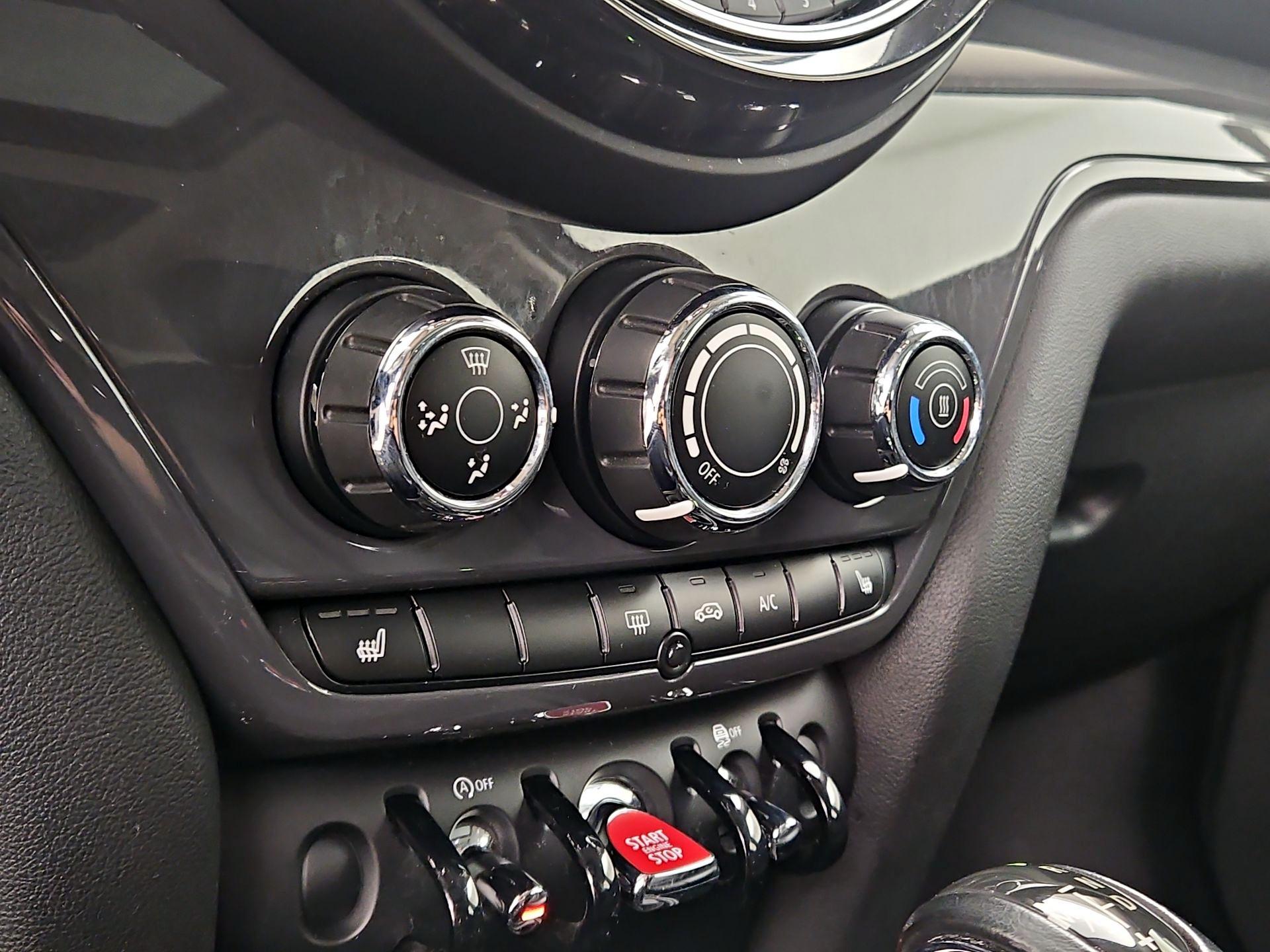 Thumbnail: 2019 MINI Cooper Countryman - 16
