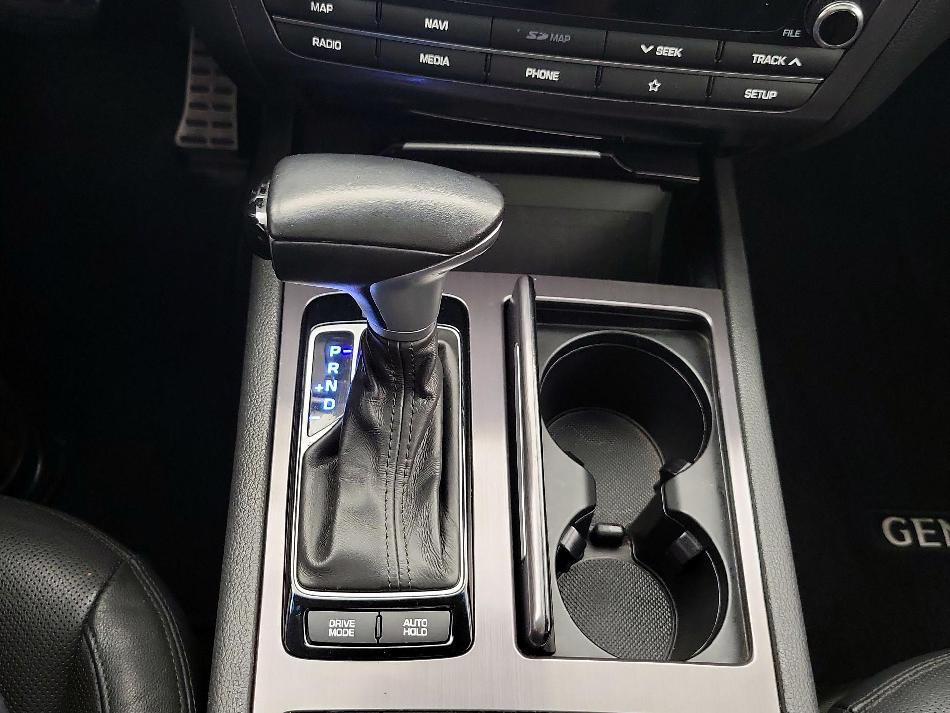 Thumbnail: 2019 Genesis G80 - 18