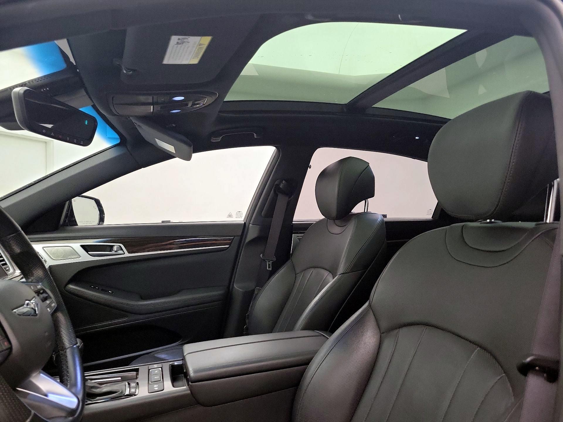 Thumbnail: 2019 Genesis G80 - 20