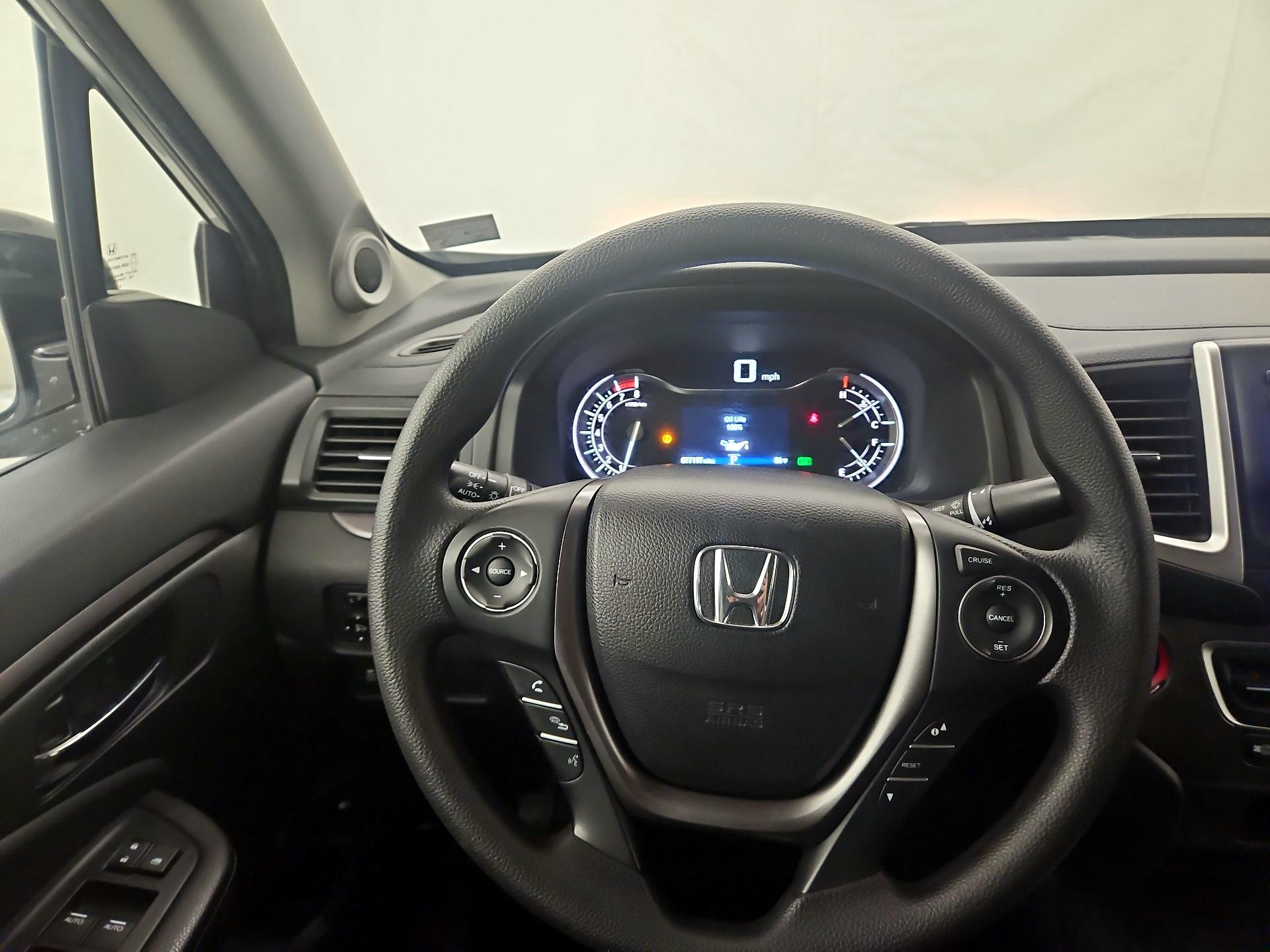 Thumbnail: 2019 Honda Ridgeline - 10
