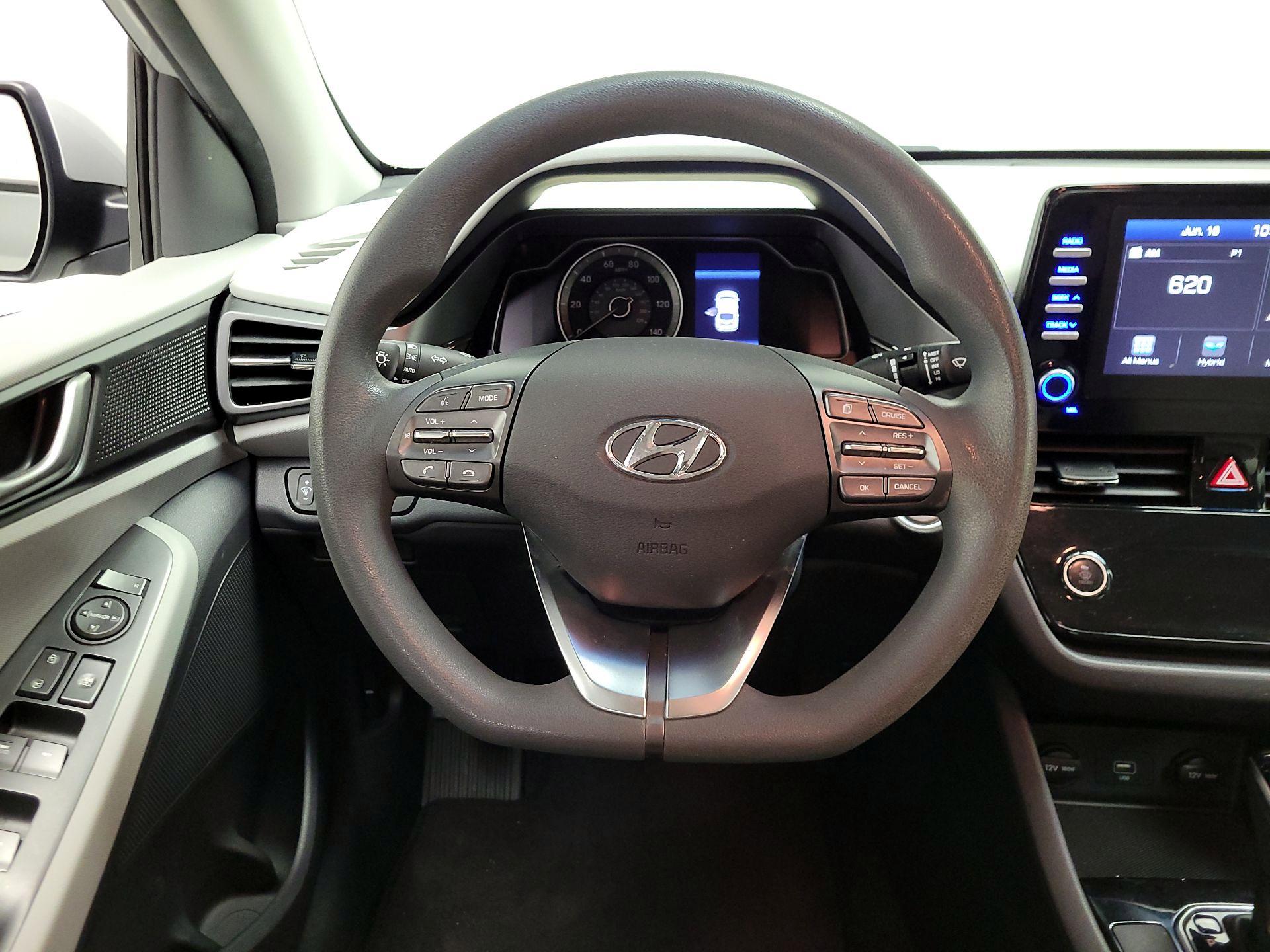 Thumbnail: 2020 Hyundai Ioniq - 10