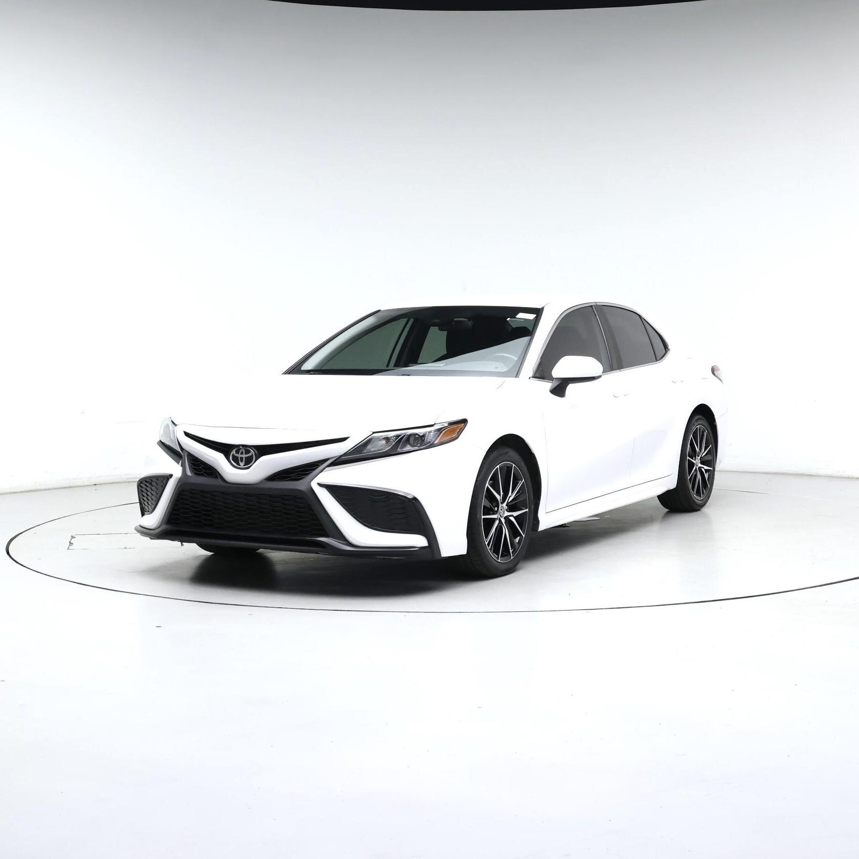 Thumbnail: 2021 Toyota Camry - 4
