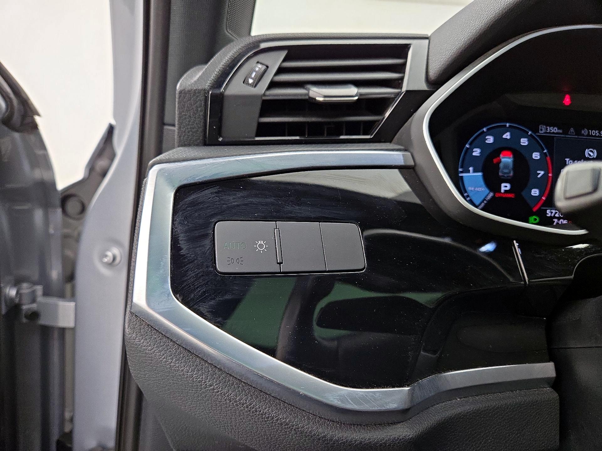 Thumbnail: 2022 Audi Q3 - 13