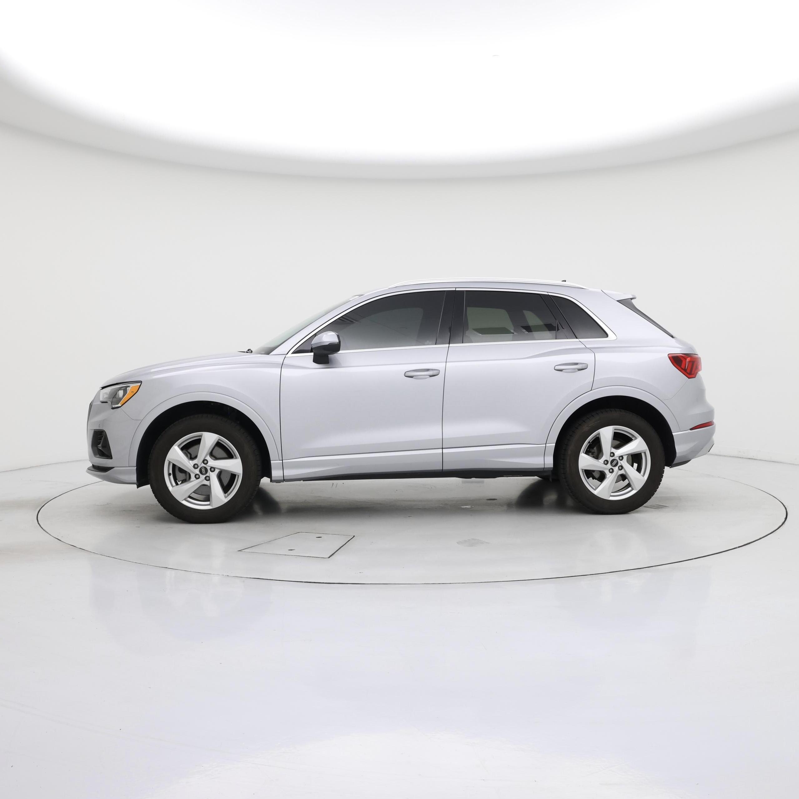 Thumbnail: 2022 Audi Q3 - 3