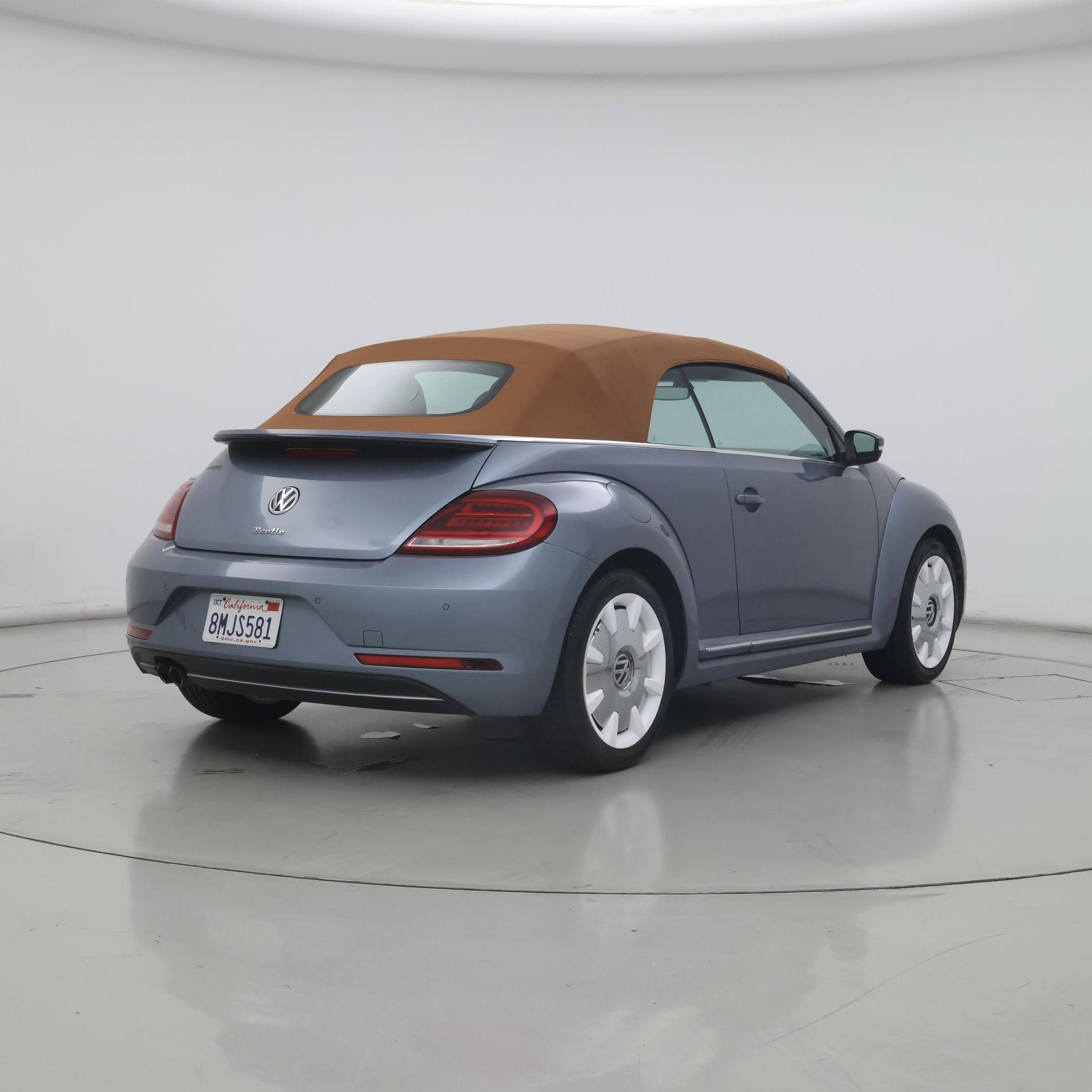 Thumbnail: 2019 Volkswagen Beetle - 8