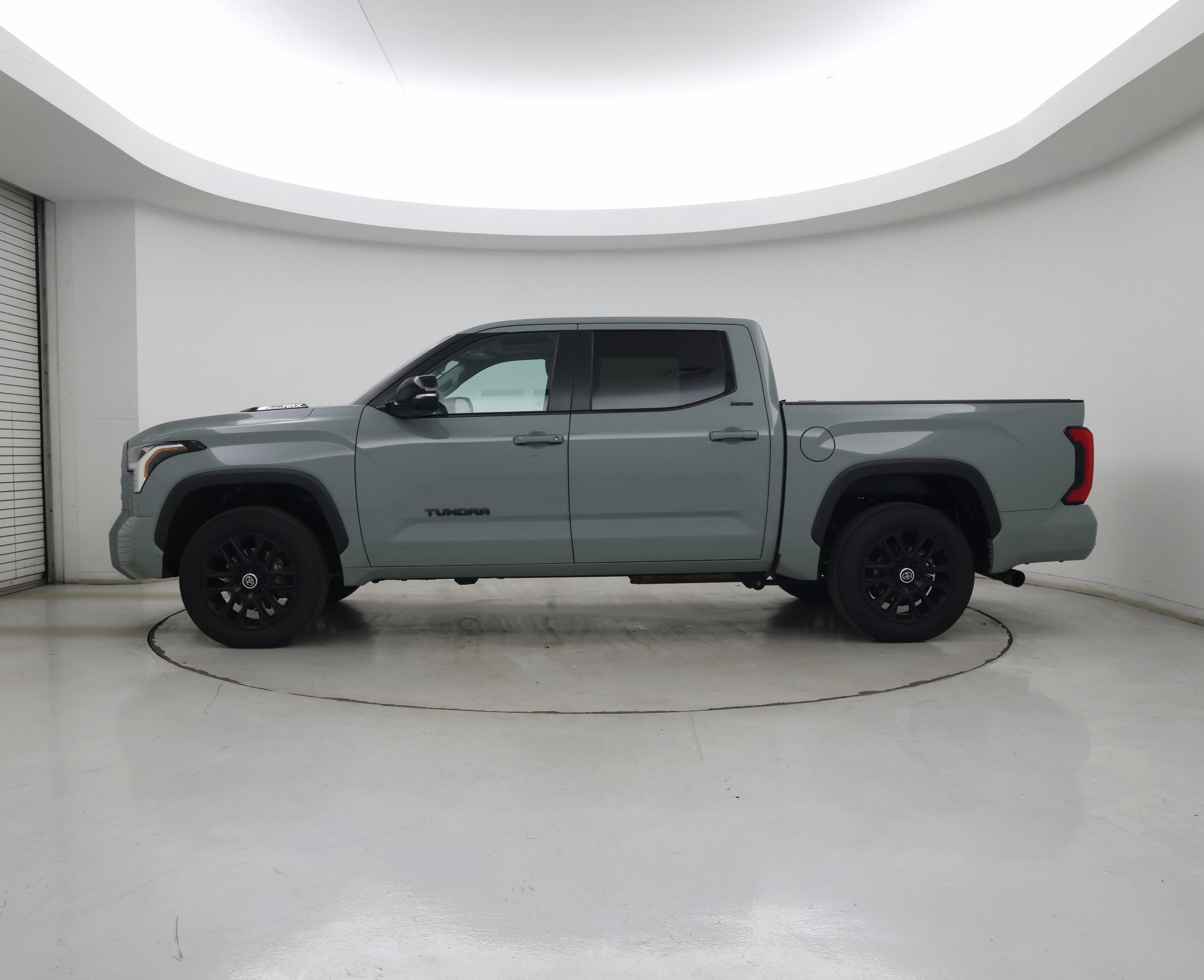 Thumbnail: 2024 Toyota Tundra - 3