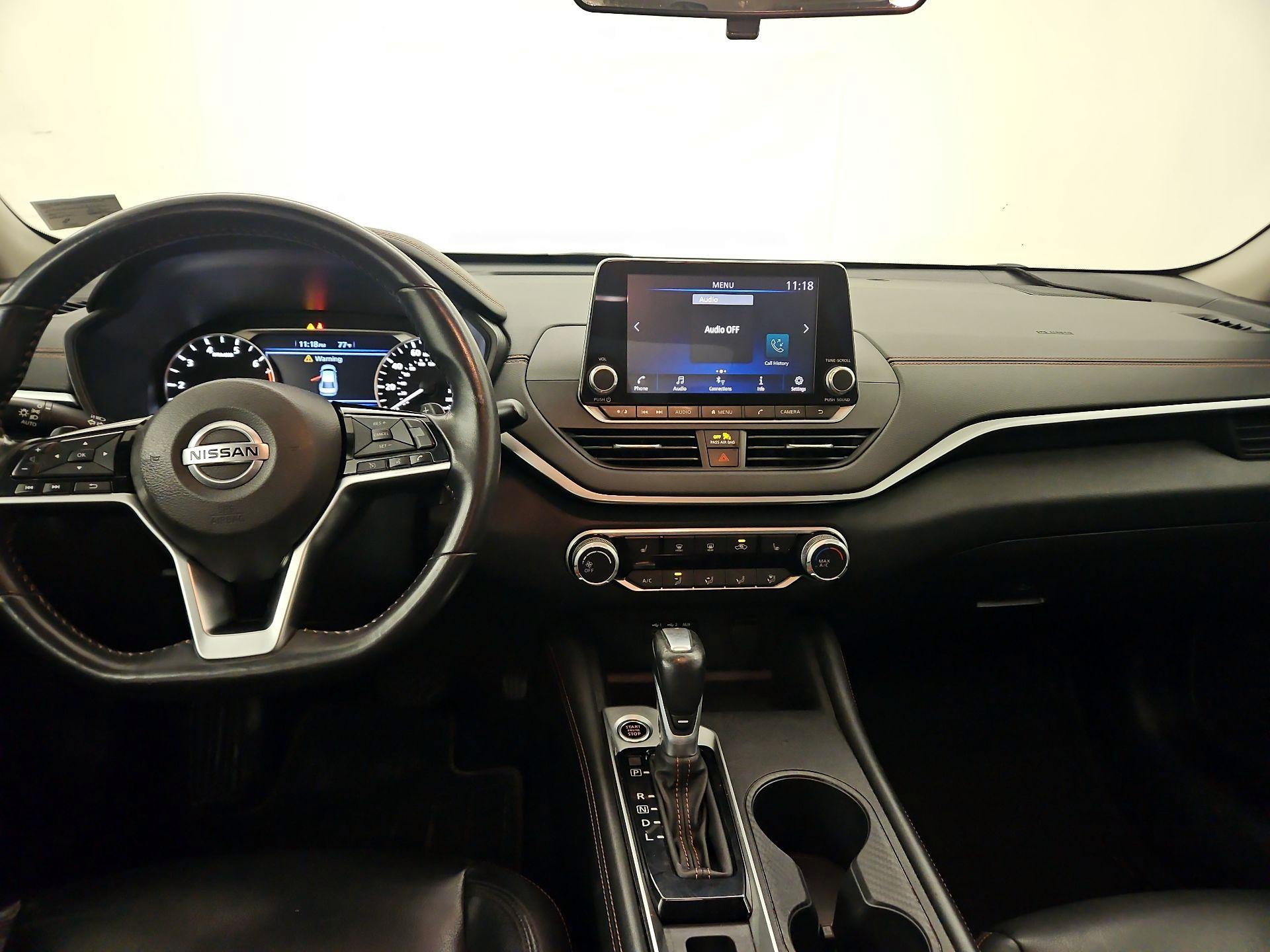 Thumbnail: 2020 Nissan Altima - 9