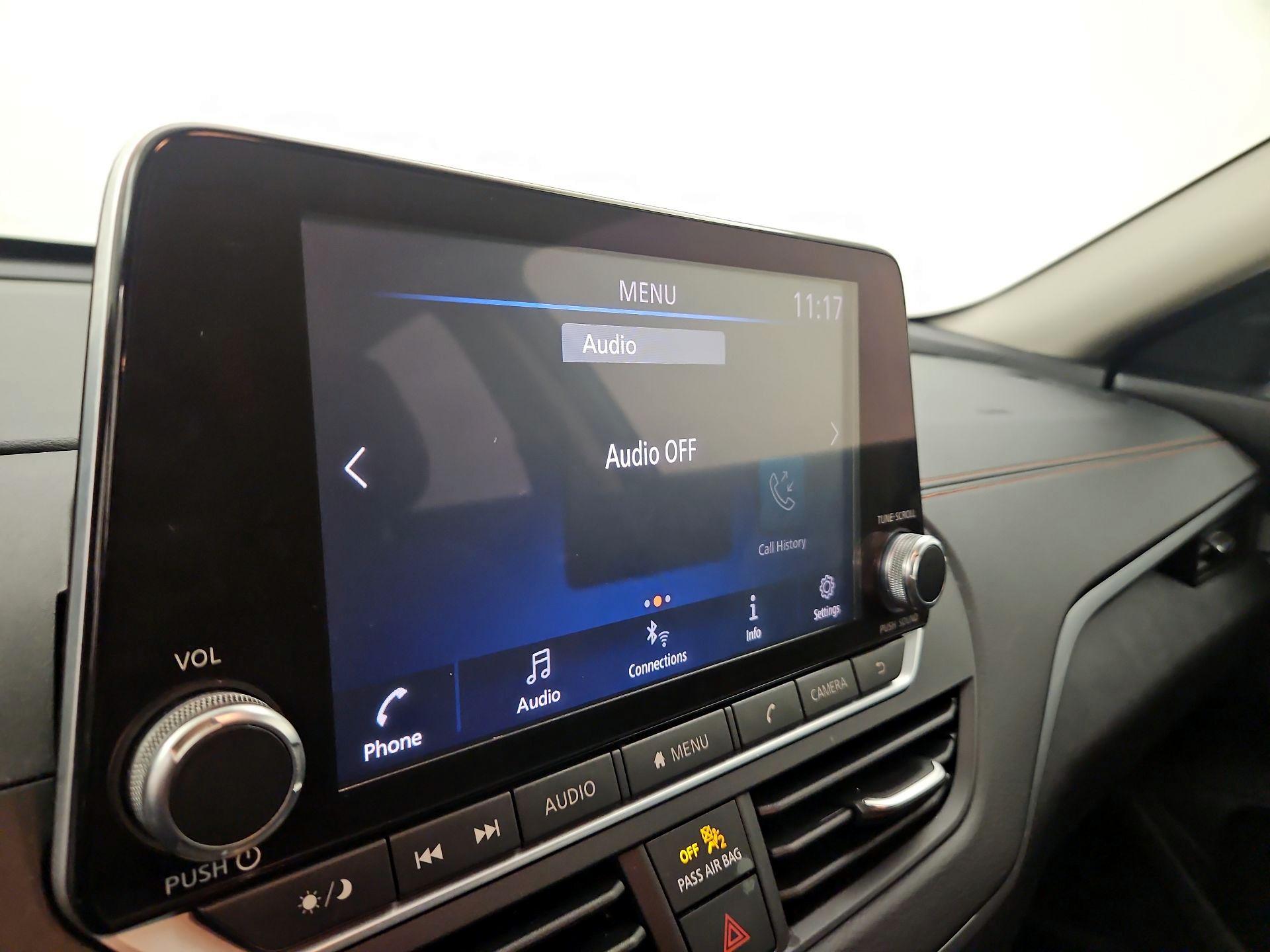Thumbnail: 2020 Nissan Altima - 15