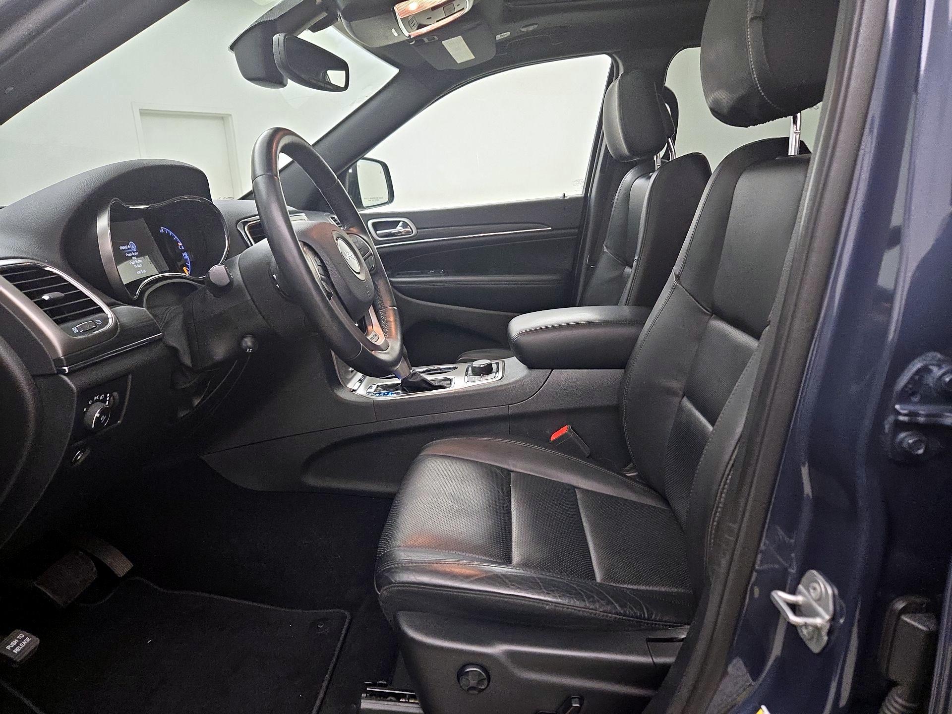 Thumbnail: 2019 Jeep Grand Cherokee - 11