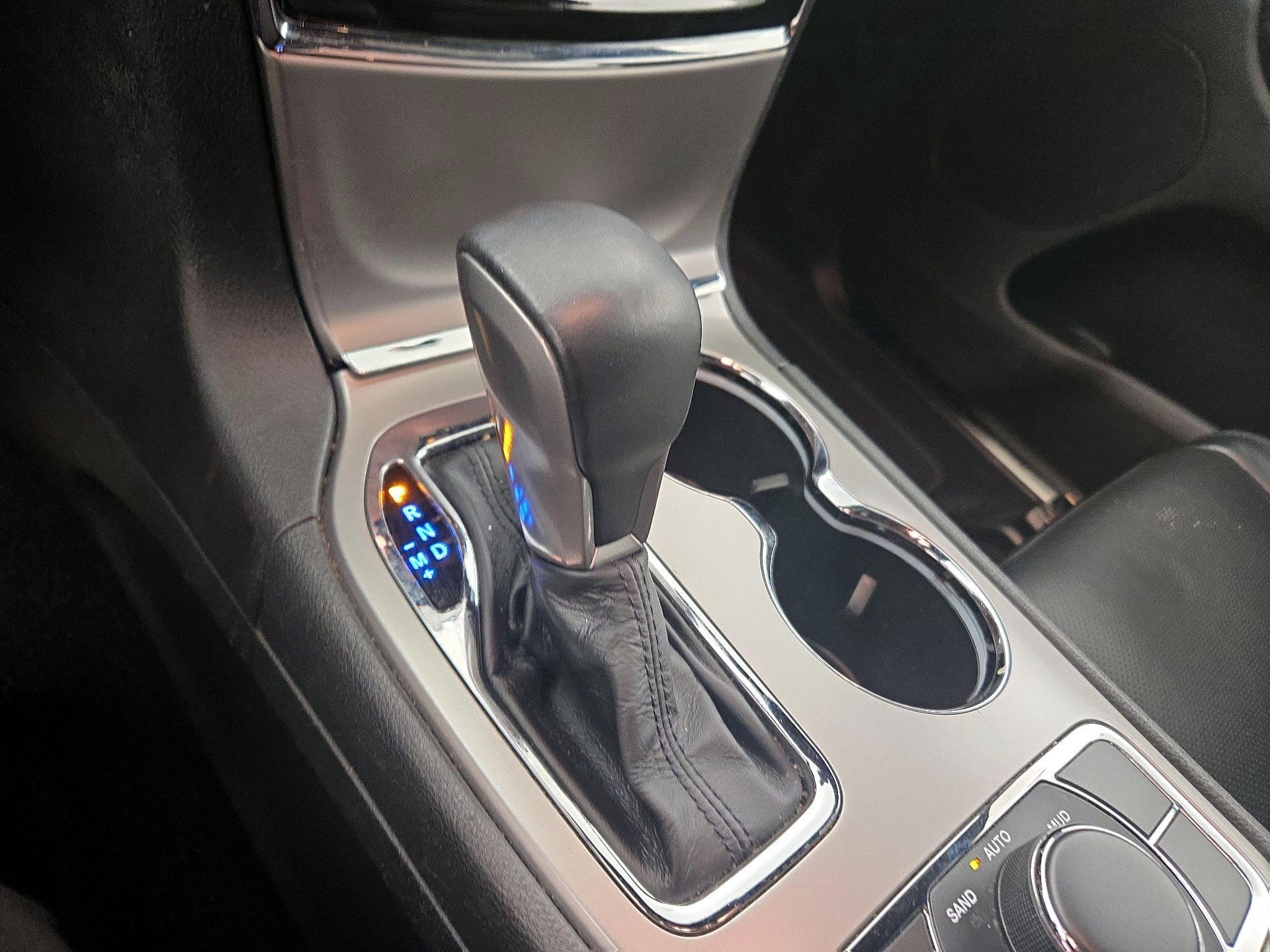 Thumbnail: 2019 Jeep Grand Cherokee - 17