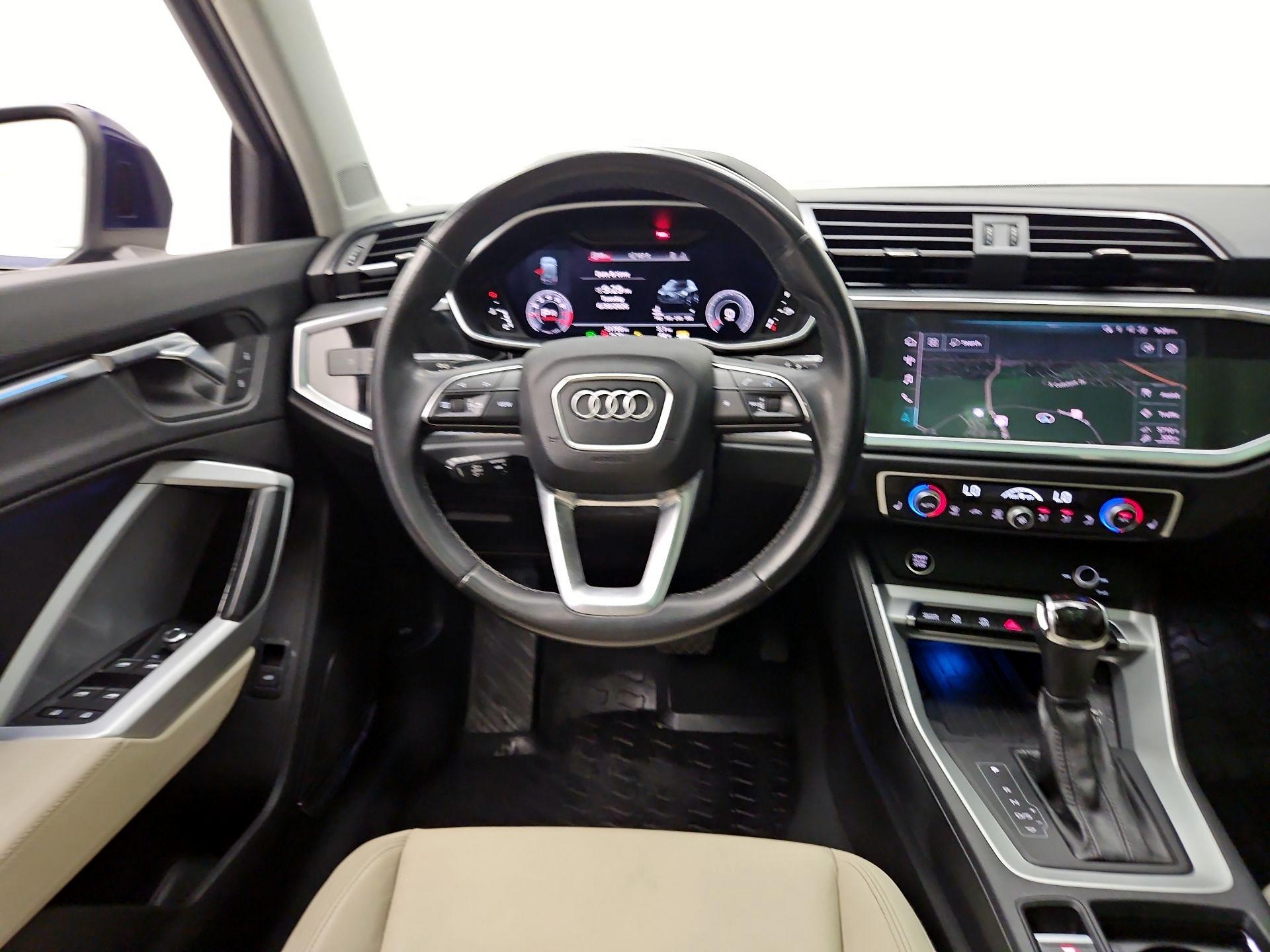 Thumbnail: 2021 Audi Q3 - 10