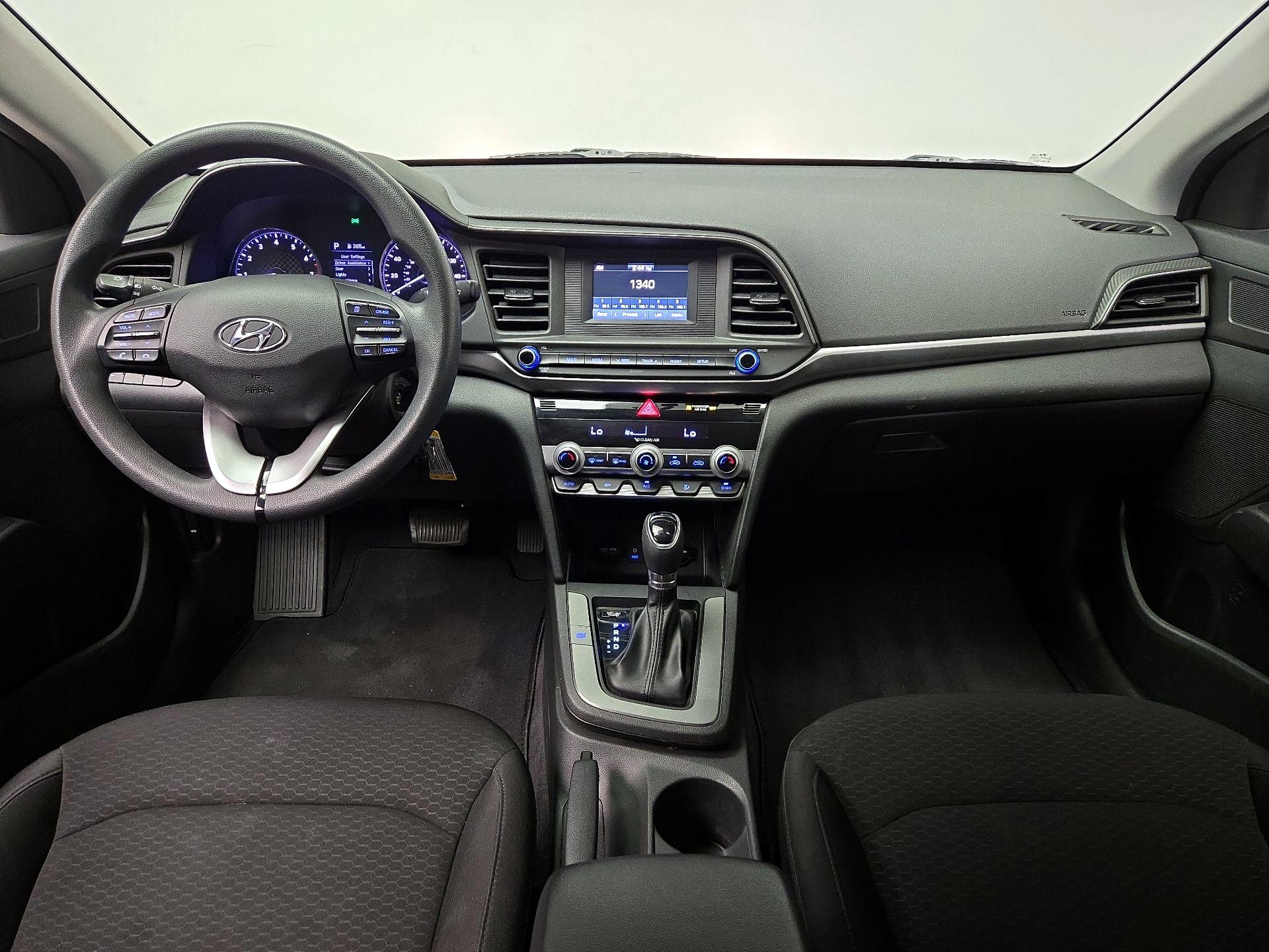 Thumbnail: 2020 Hyundai Elantra - 9