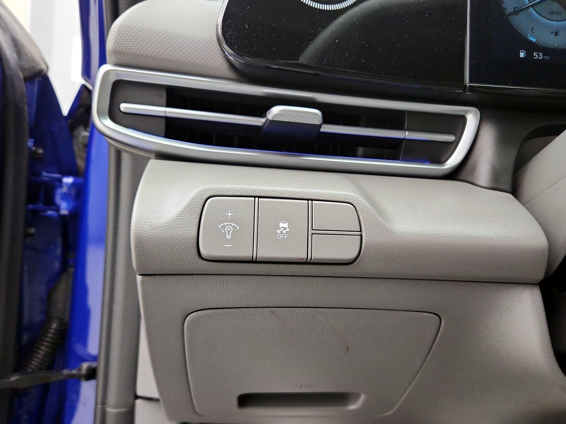 Thumbnail: 2024 Hyundai Elantra - 13