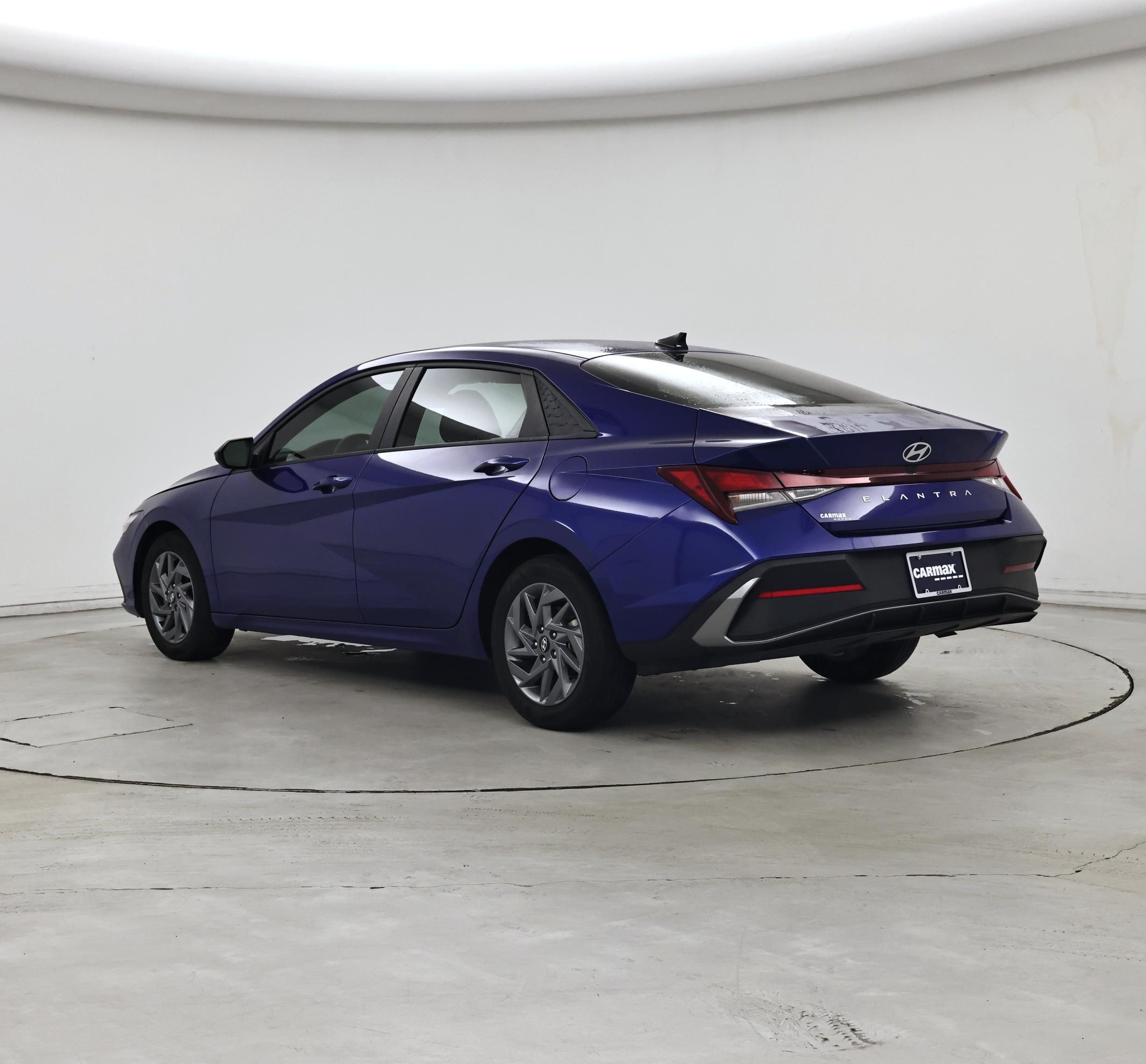 Thumbnail: 2024 Hyundai Elantra - 2