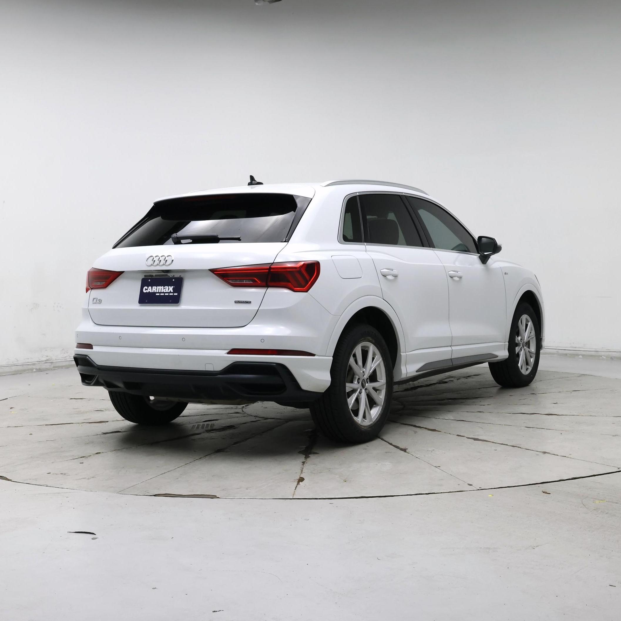 Thumbnail: 2021 Audi Q3 - 8