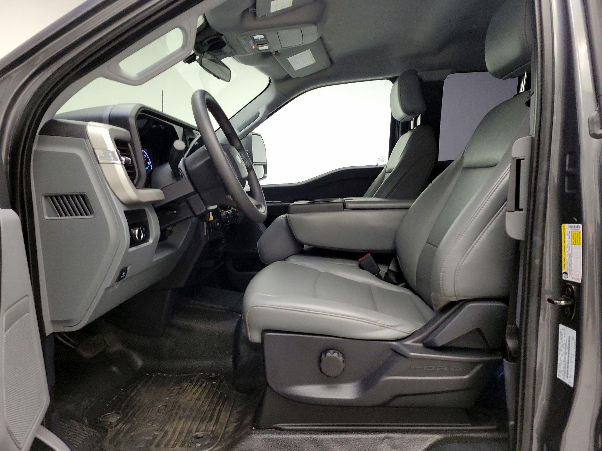 Thumbnail: 2023 Ford F-250 - 11